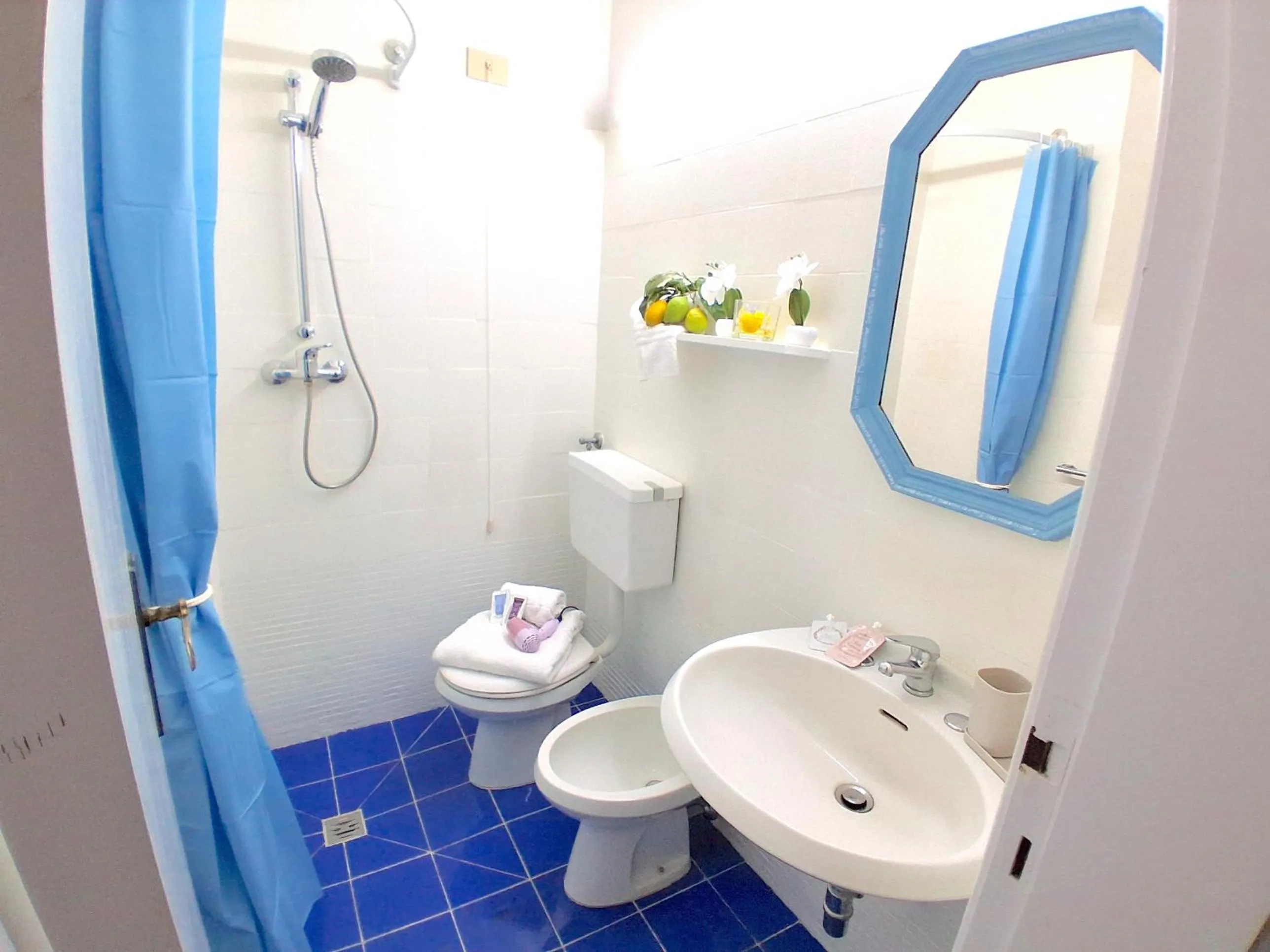 Shower in Hotel Le Giare