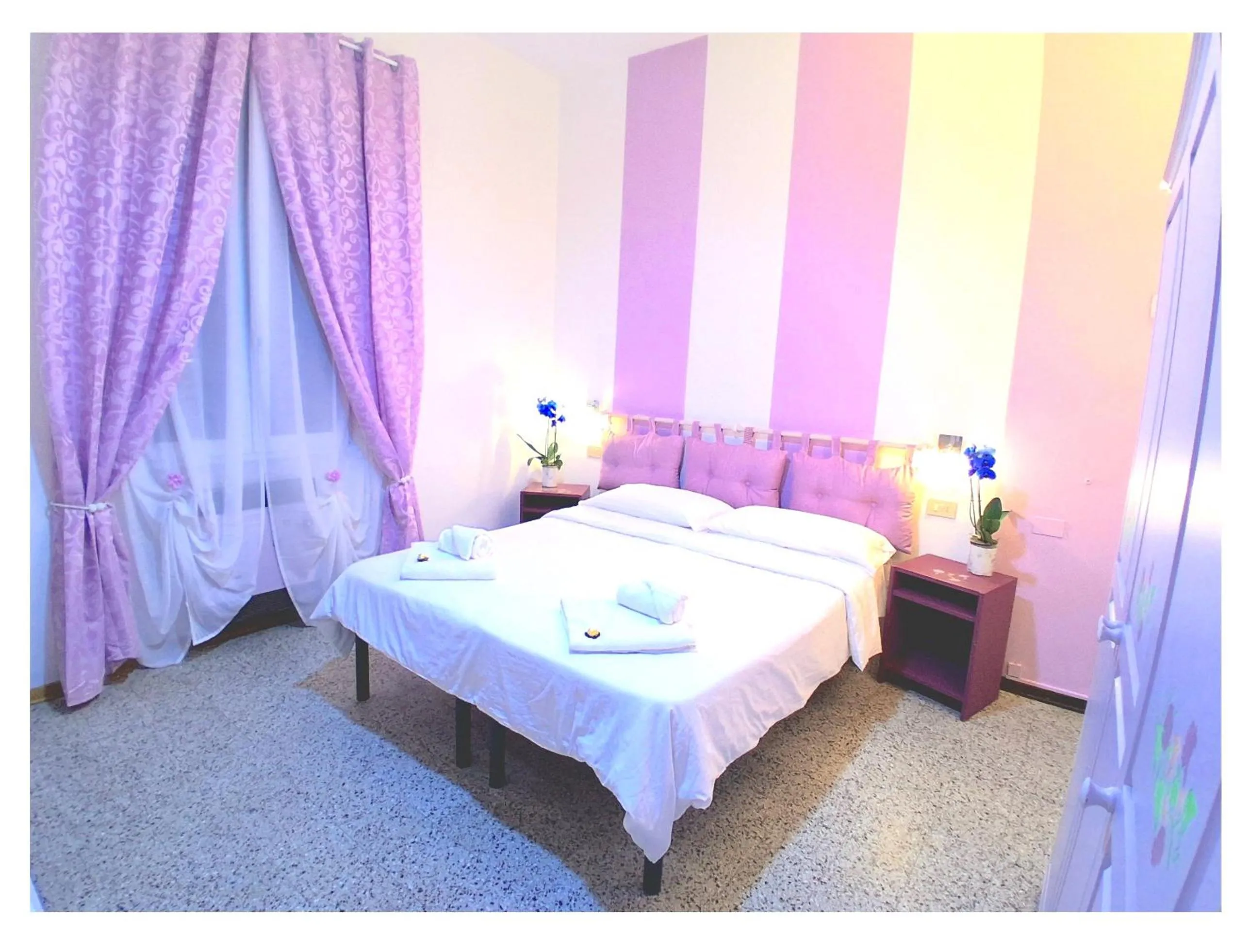 Shower, Bed in Hotel Le Giare