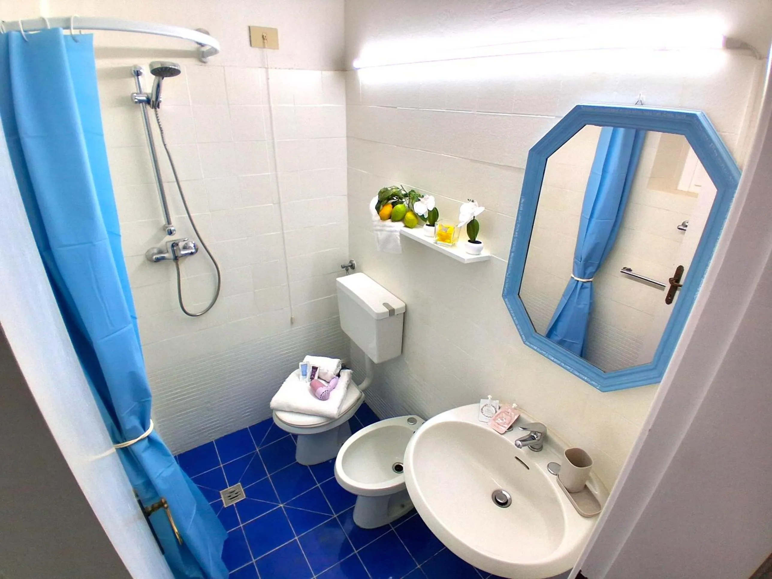 Shower in Hotel Le Giare
