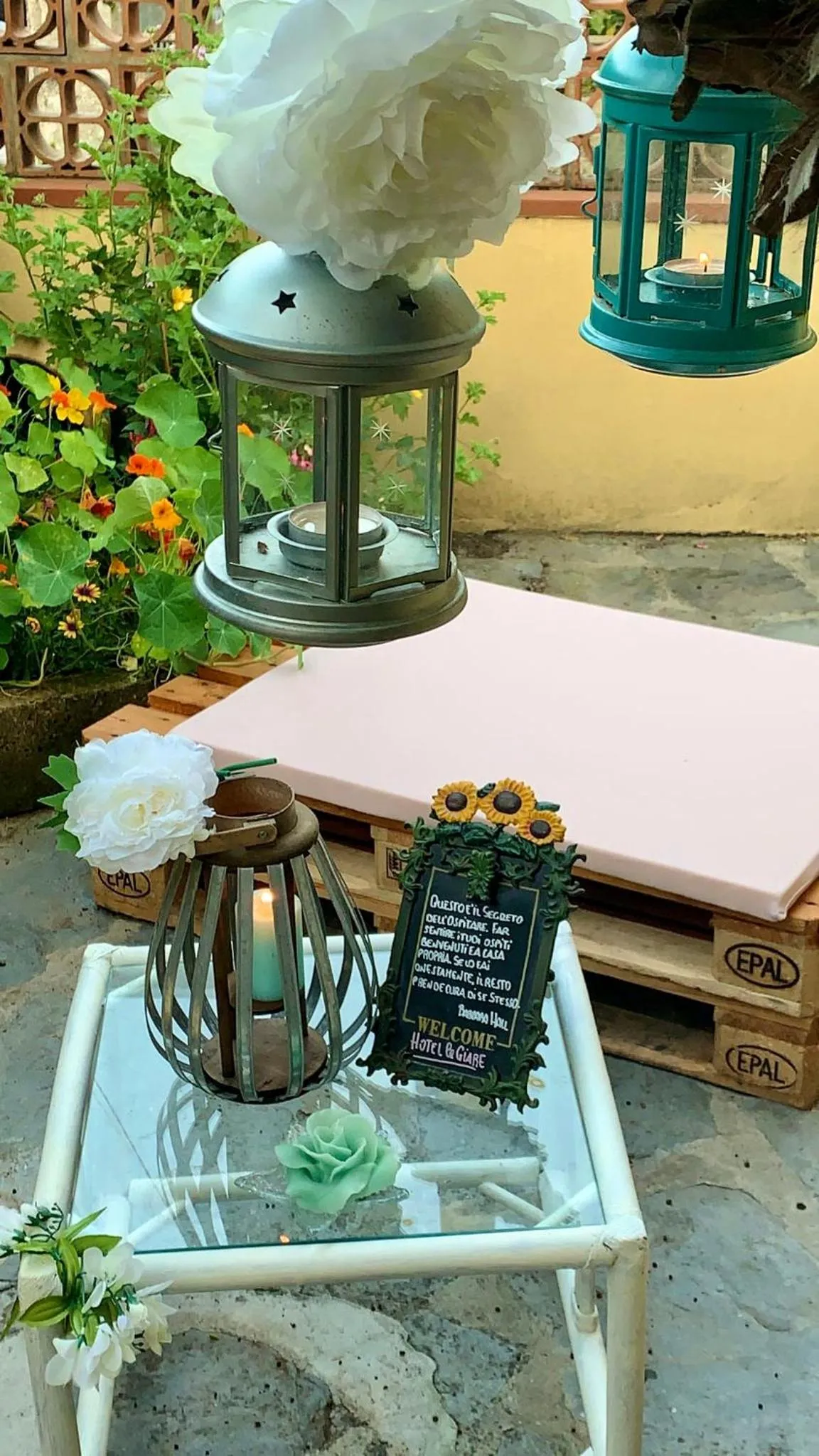 Patio in Hotel Le Giare