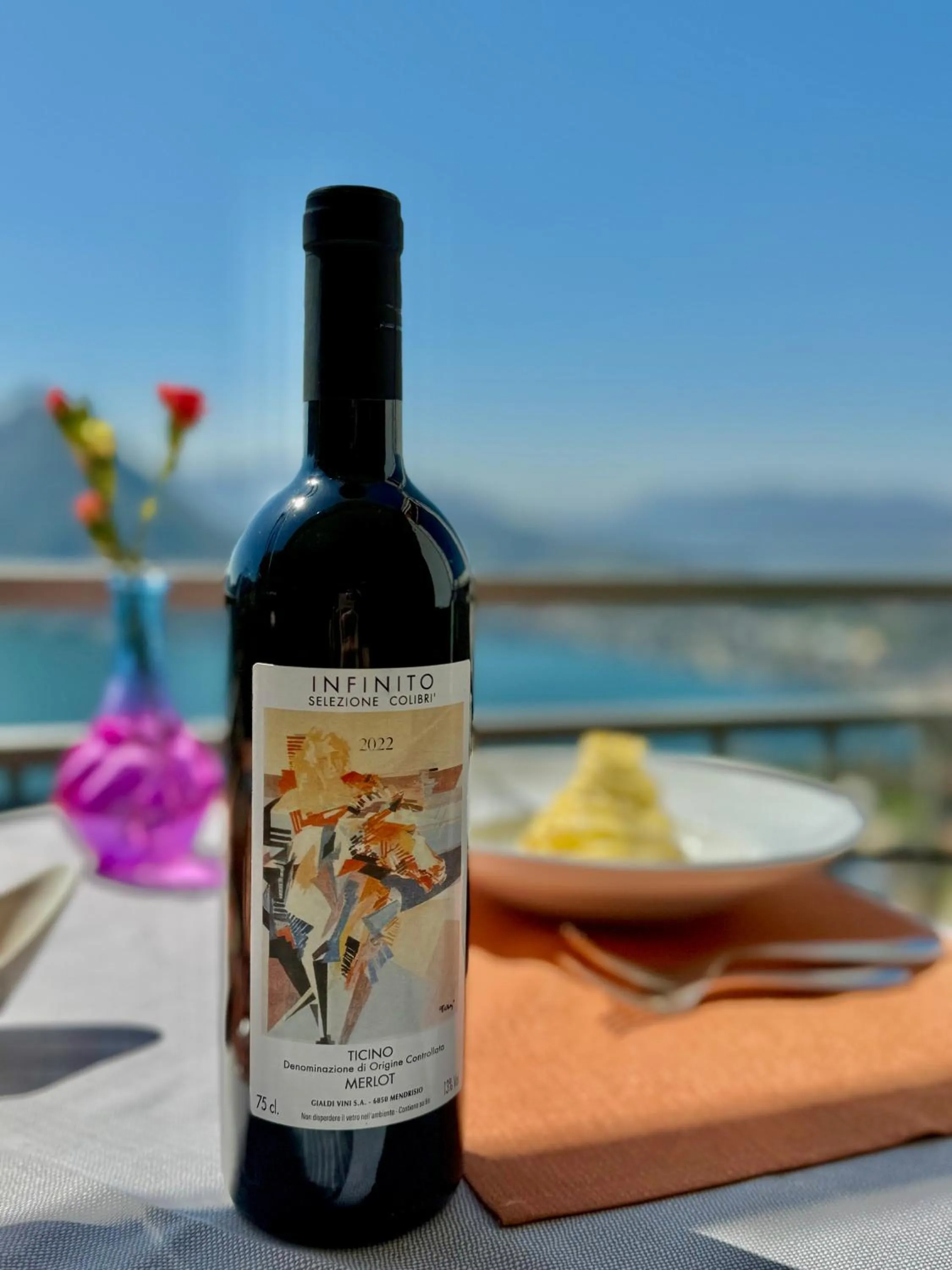 Restaurant/places to eat in Hotel Colibrì