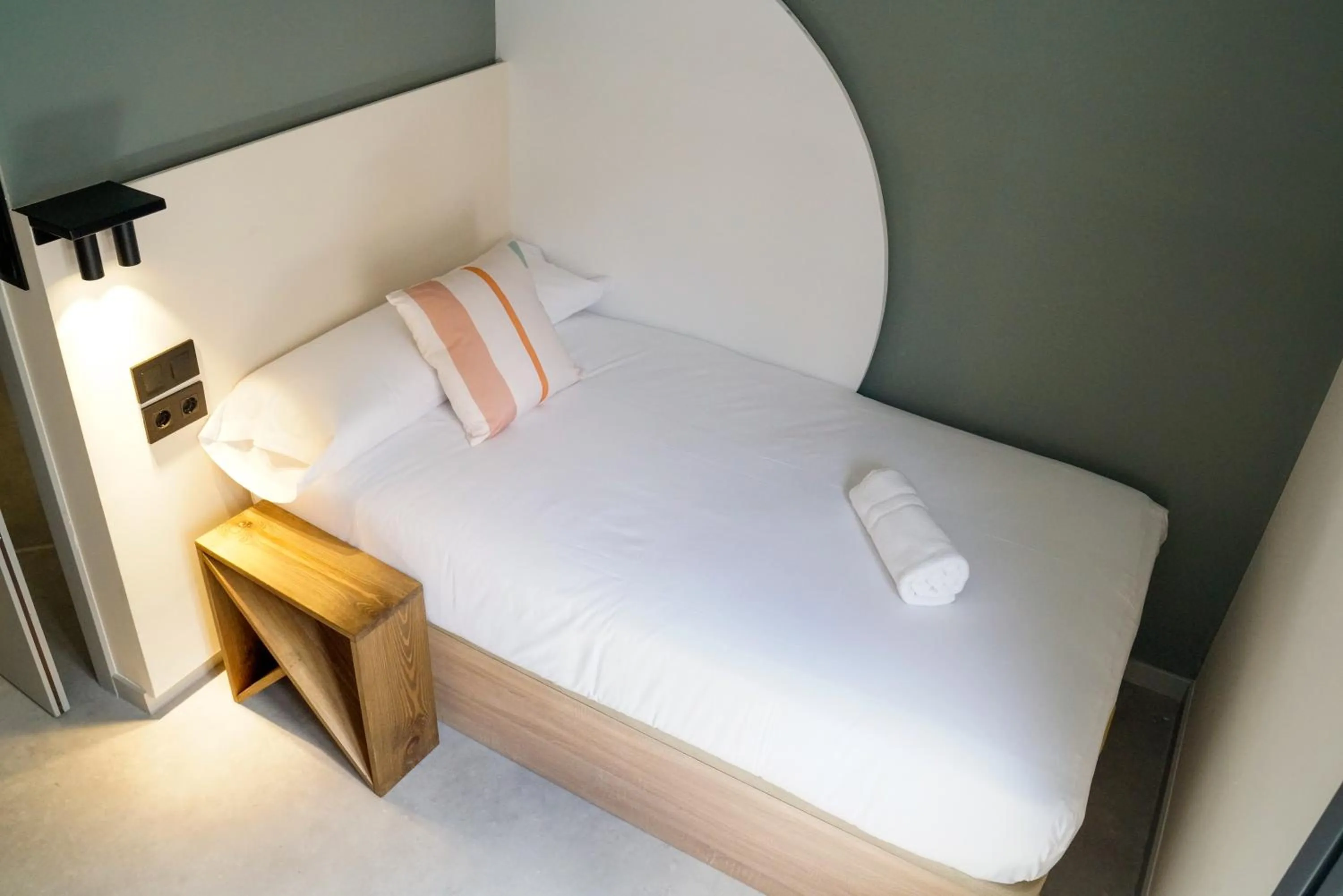 Bed in Coliving Compostela
