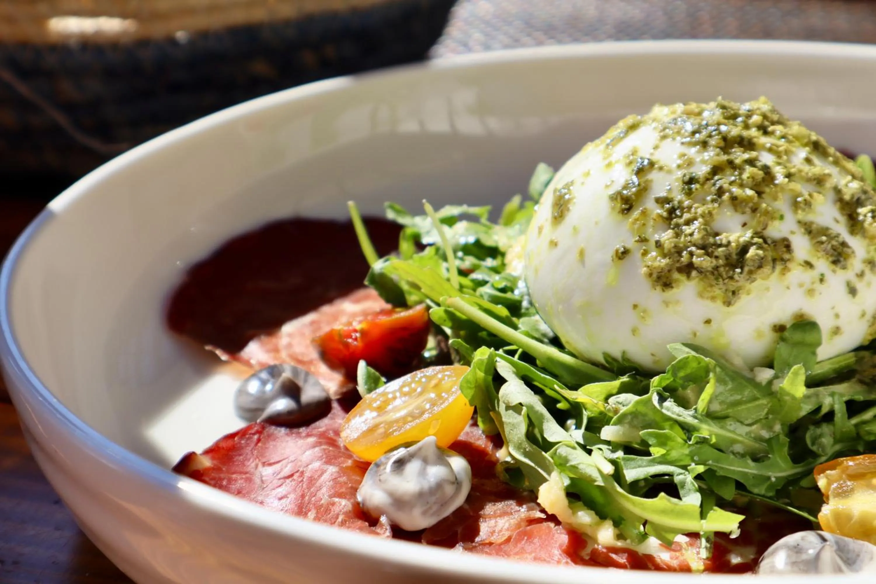 Restaurant/places to eat in Mucobega Hotel