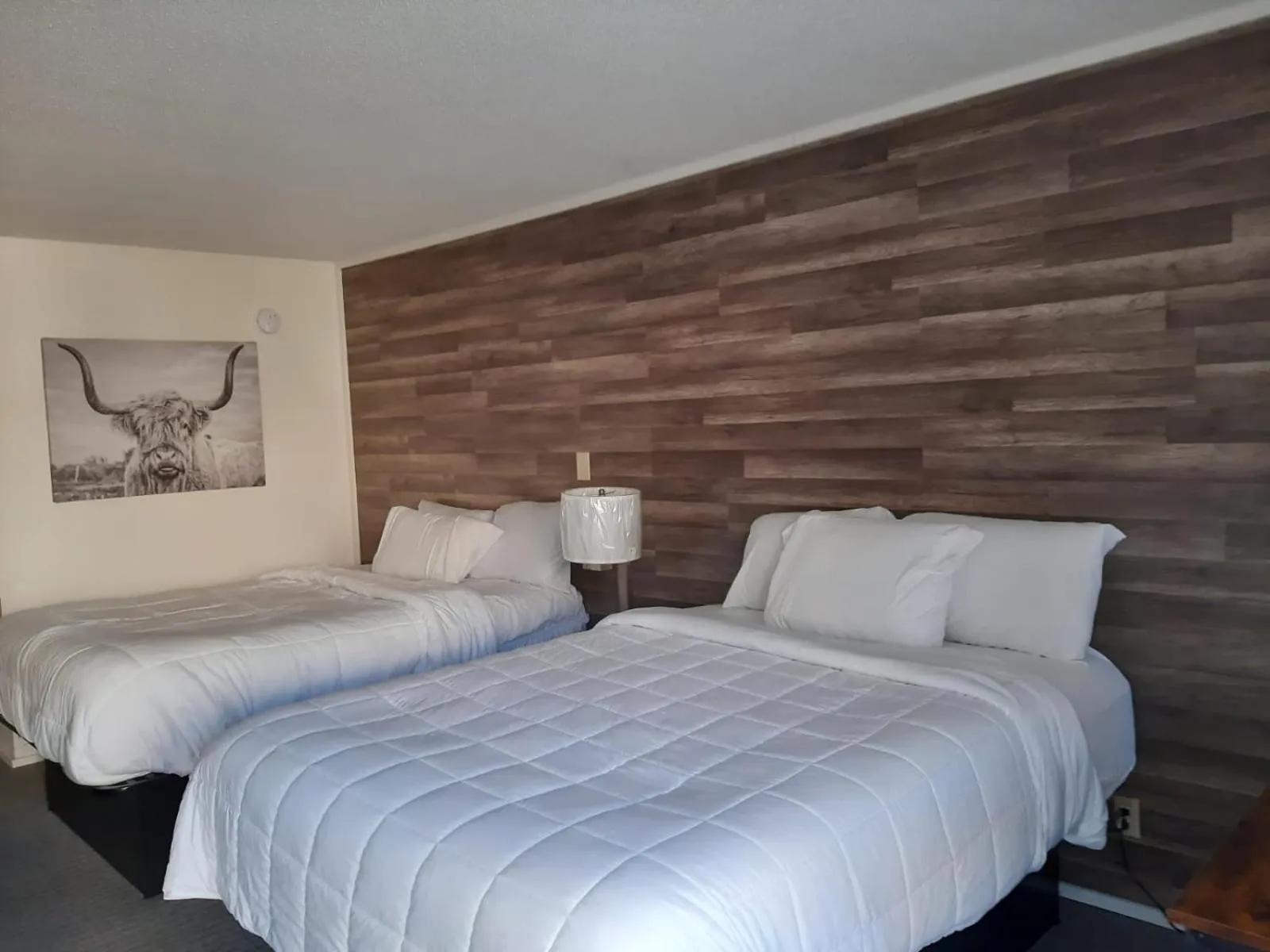 Bed in Timber Ridge Lodge Gatlinburg