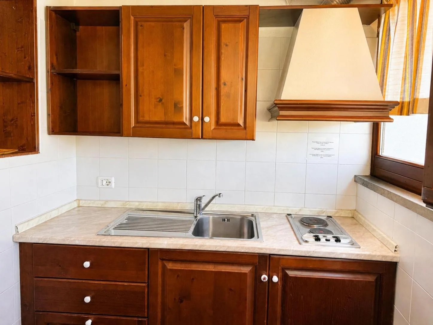 kitchen in I Cancelli - Family Village