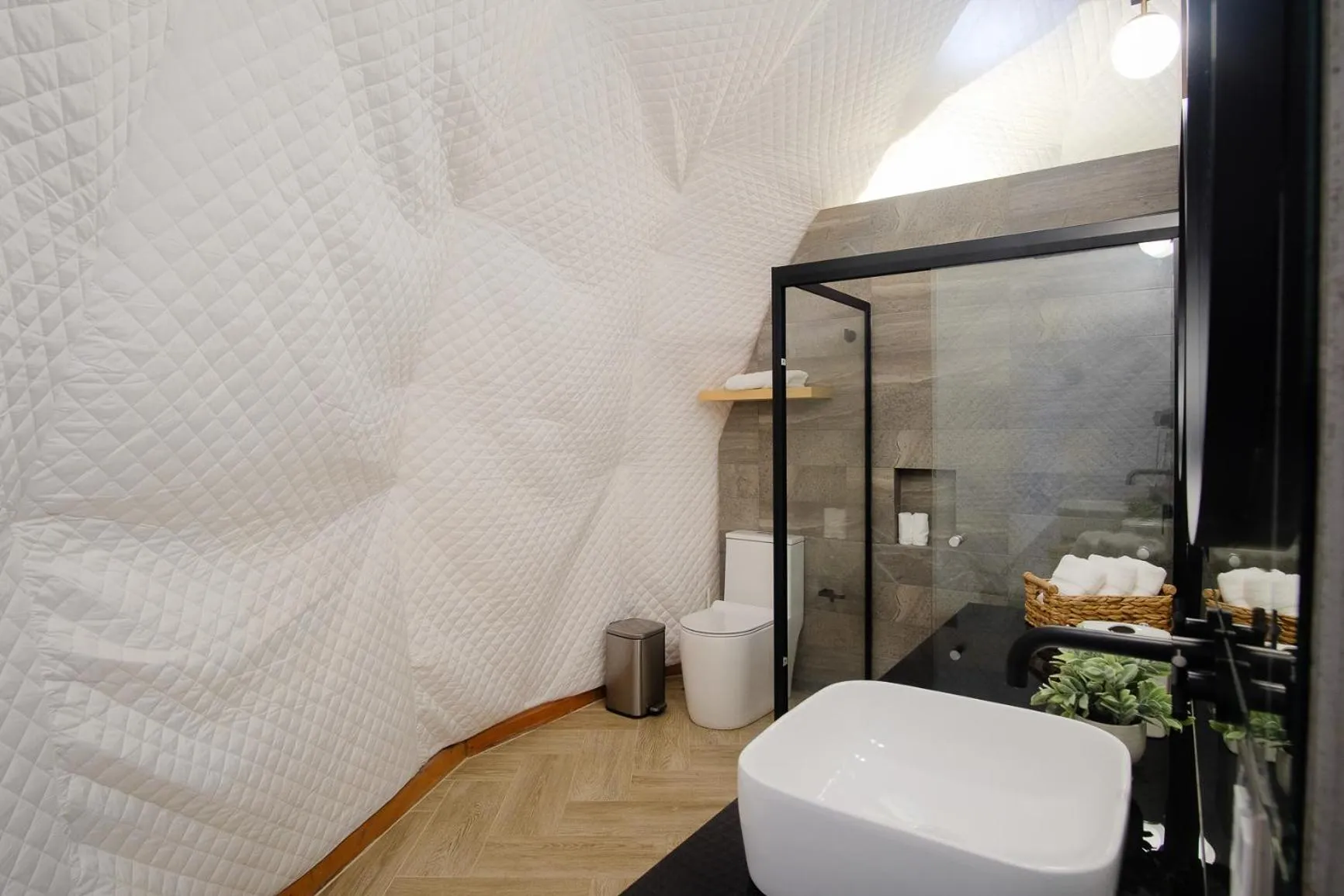 Cúpulas Del Valle by Villa De La Rosa