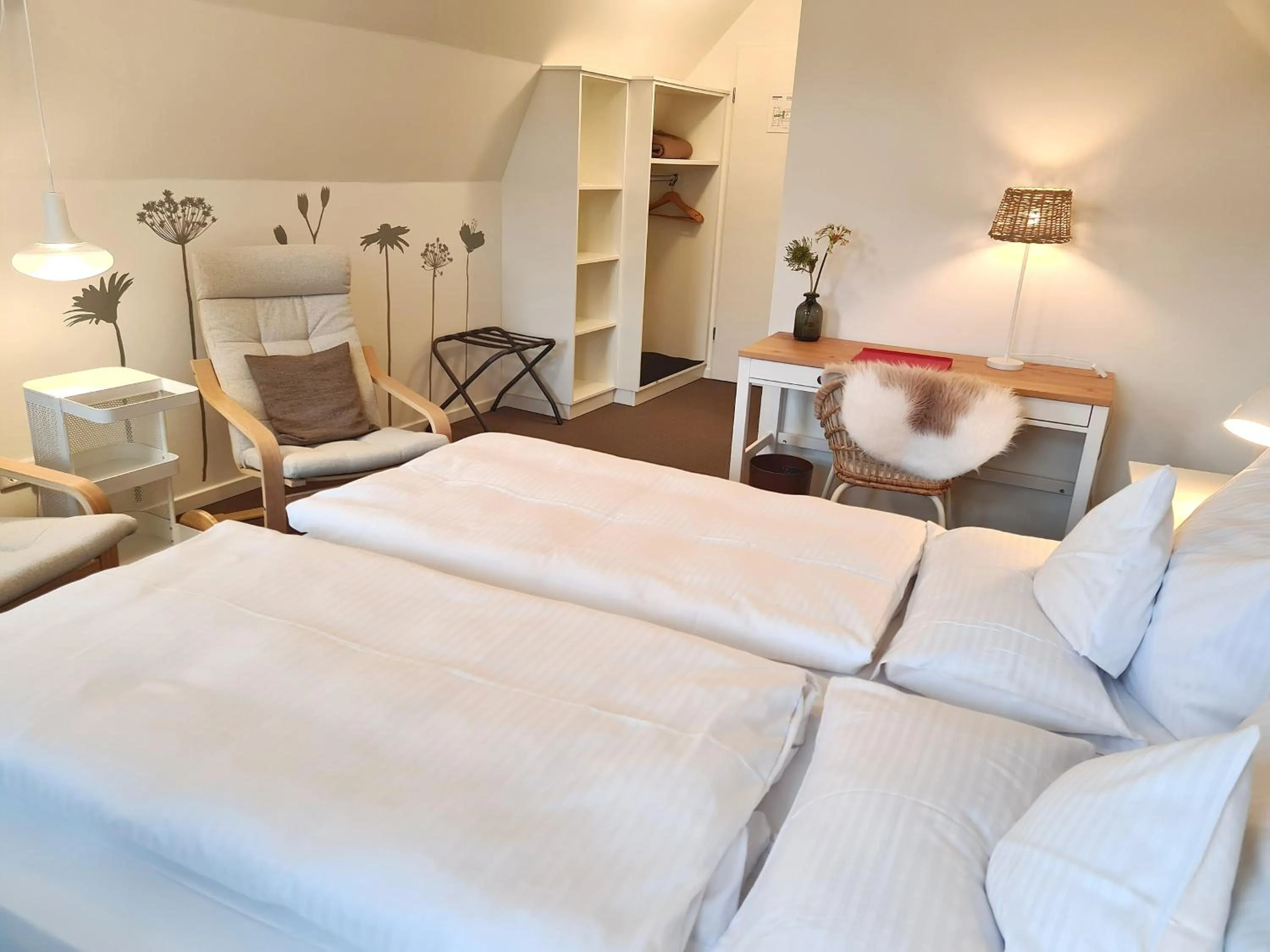 Bedroom, Bed in Baurs Park