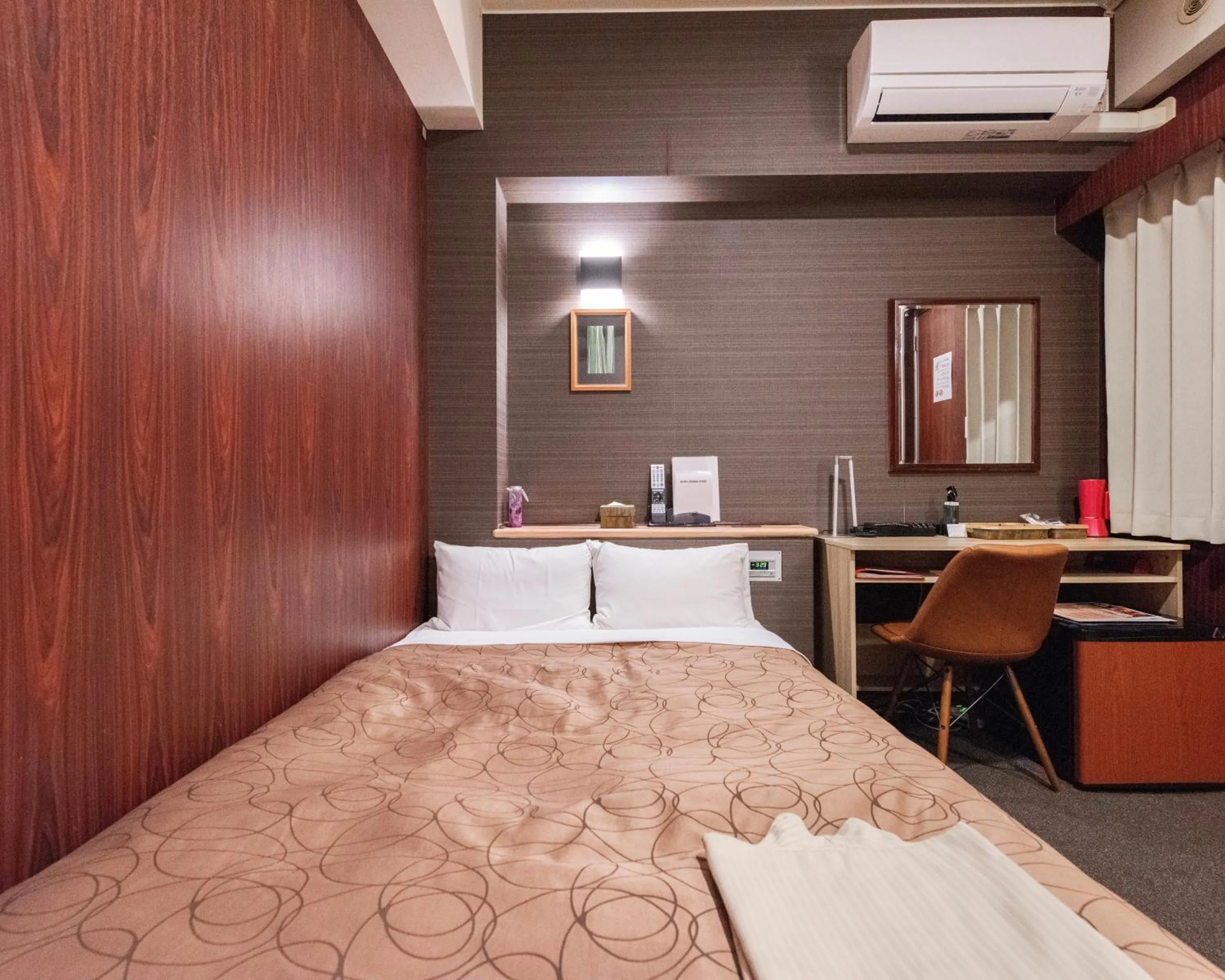 Photo of the whole room, Bed in HOTEL RELIEF Kokura Station