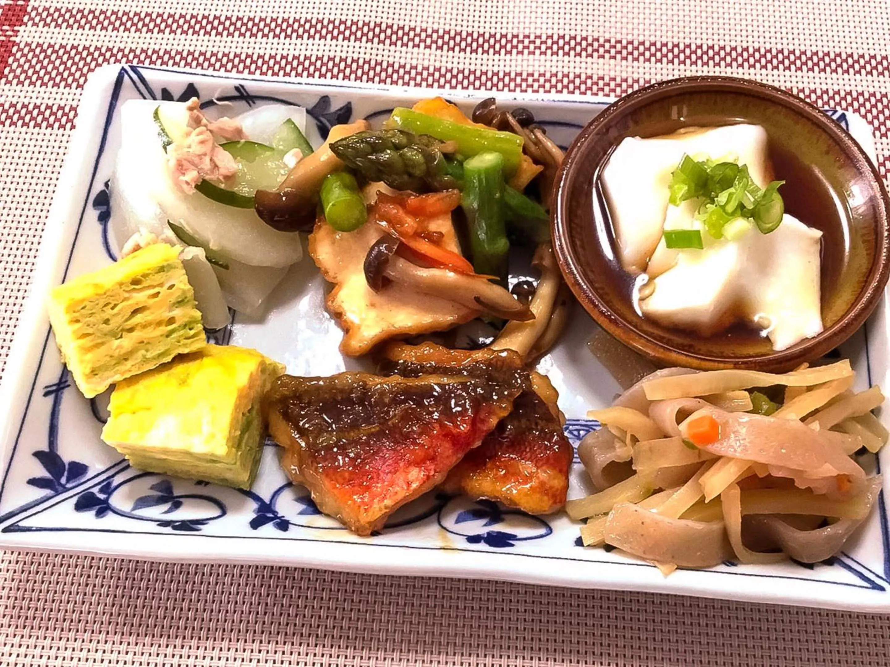 Breakfast in Minshuku Yadokari