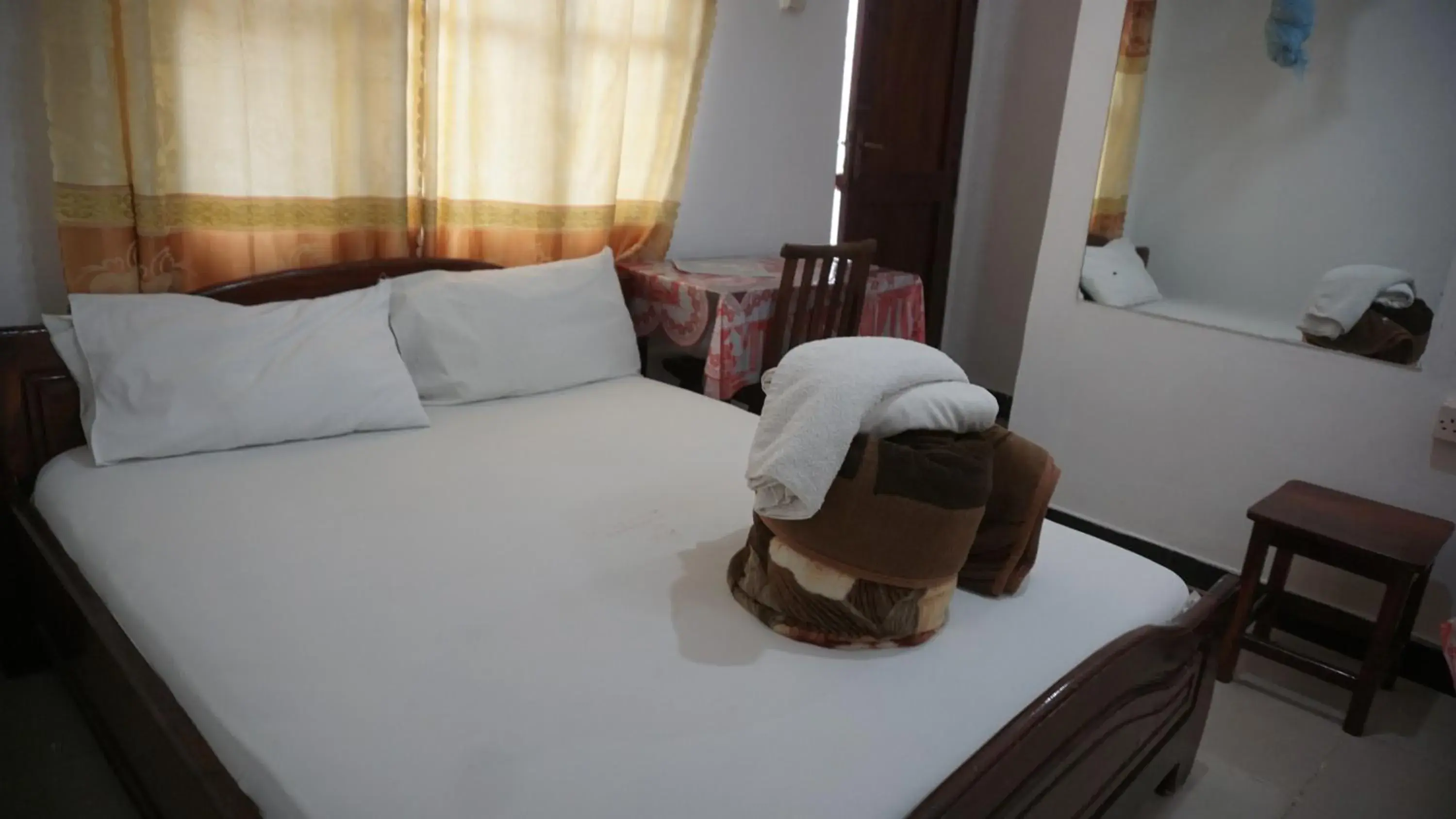 Economy Single Room in leaders Lodge Economy Single Room in leaders Lodge