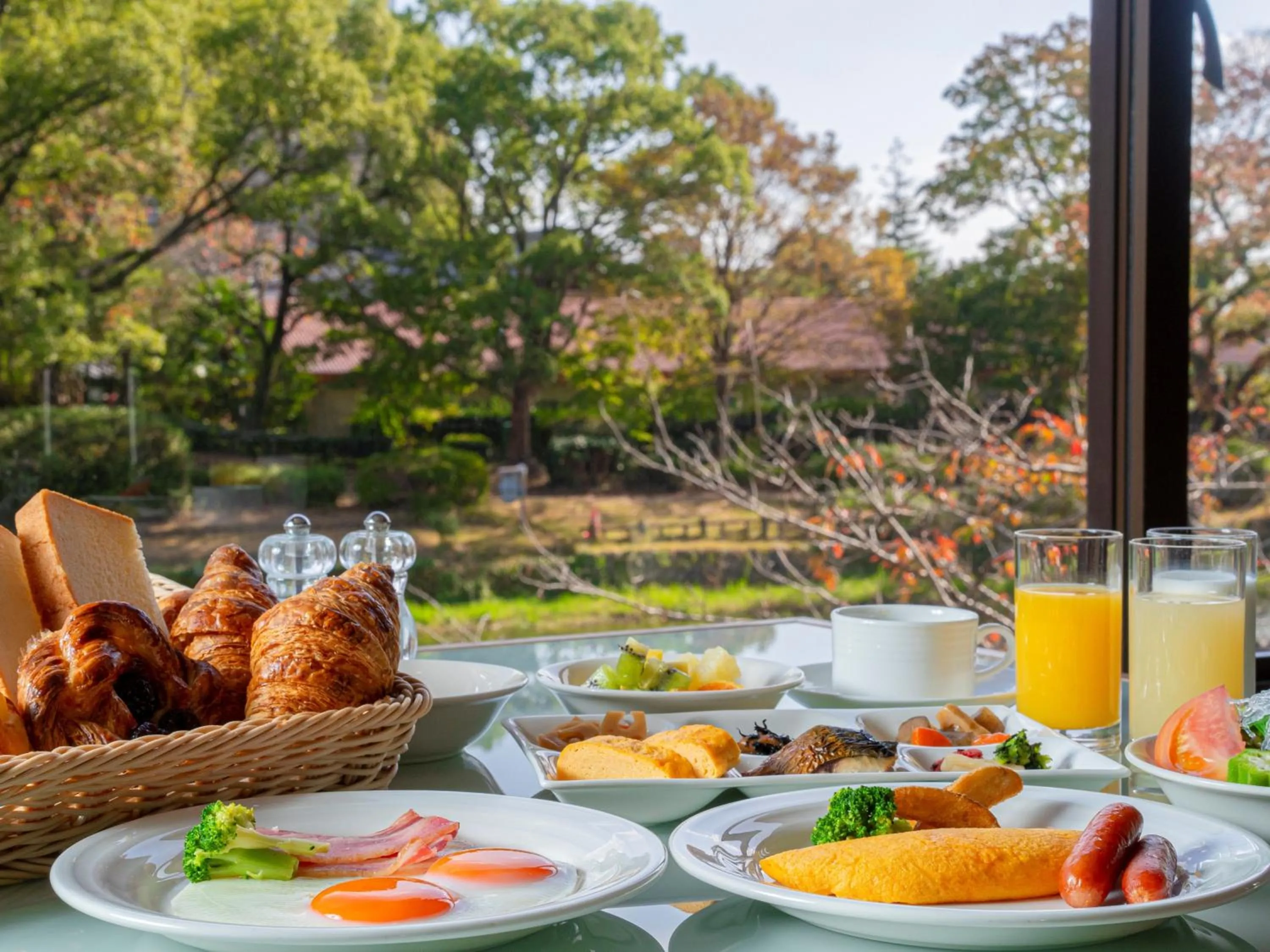 Food in Hotel New Otani Saga