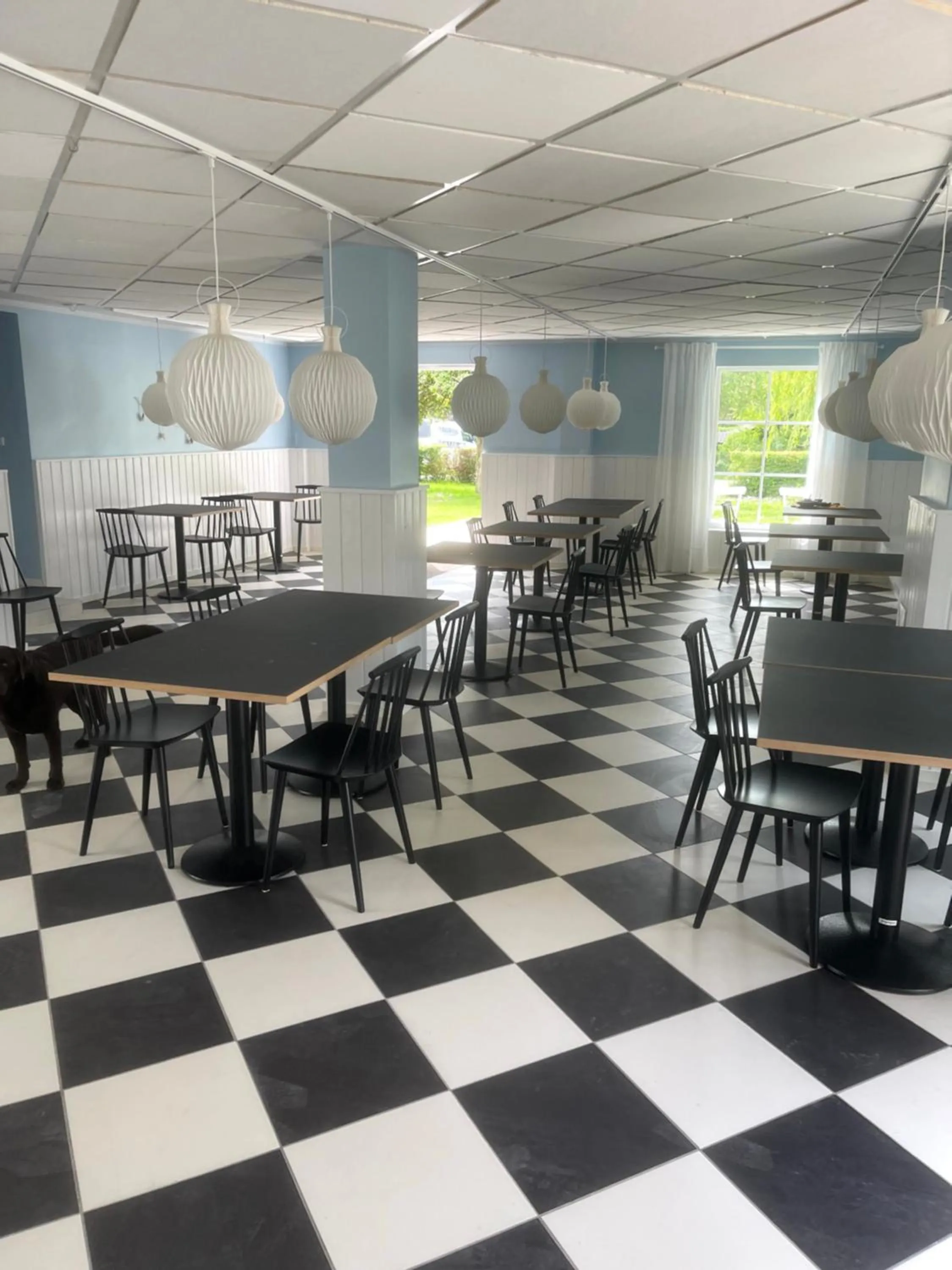 Restaurant/places to eat in Egn Boutique Hotel