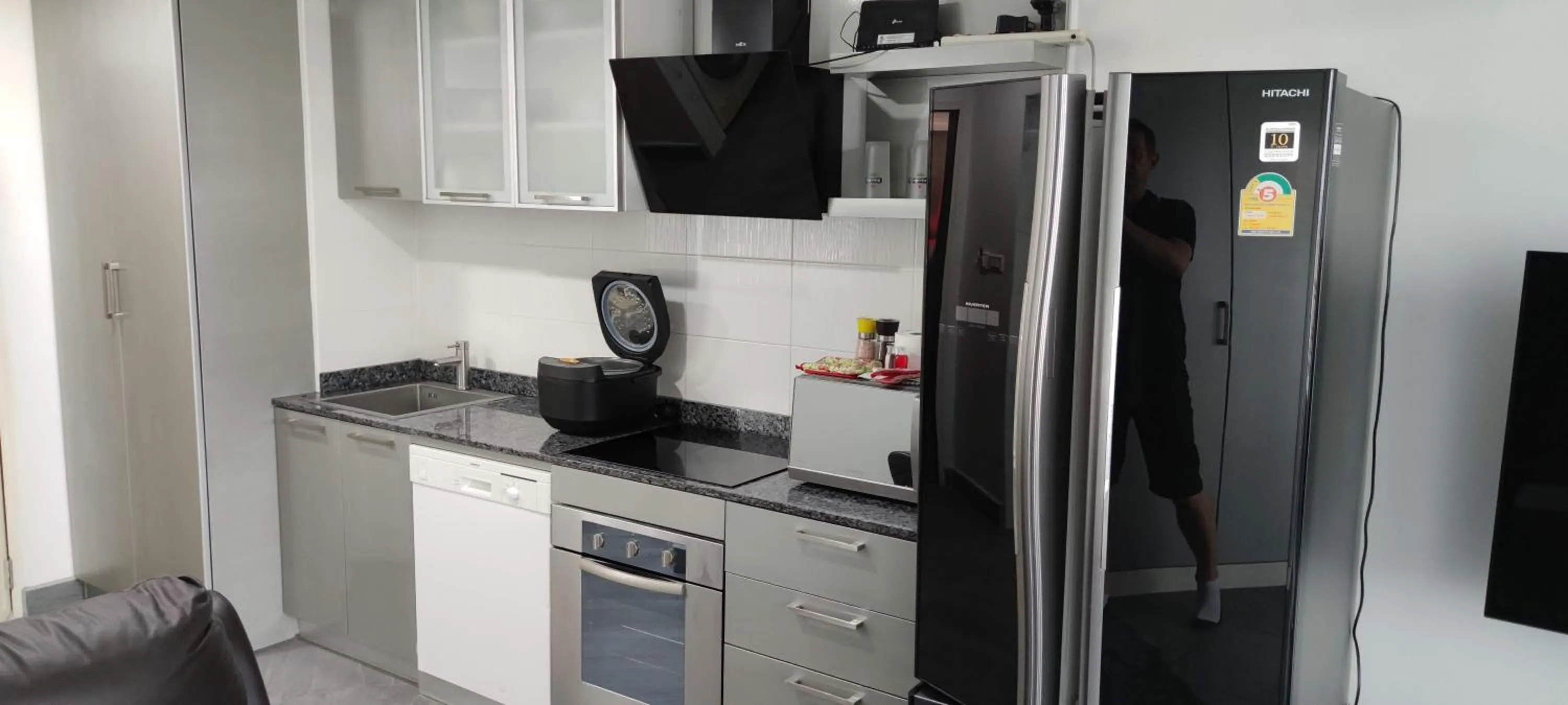 Kitchen or kitchenette in Villa Germania