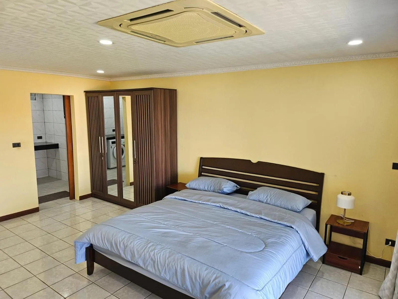 Bed in Villa Germania