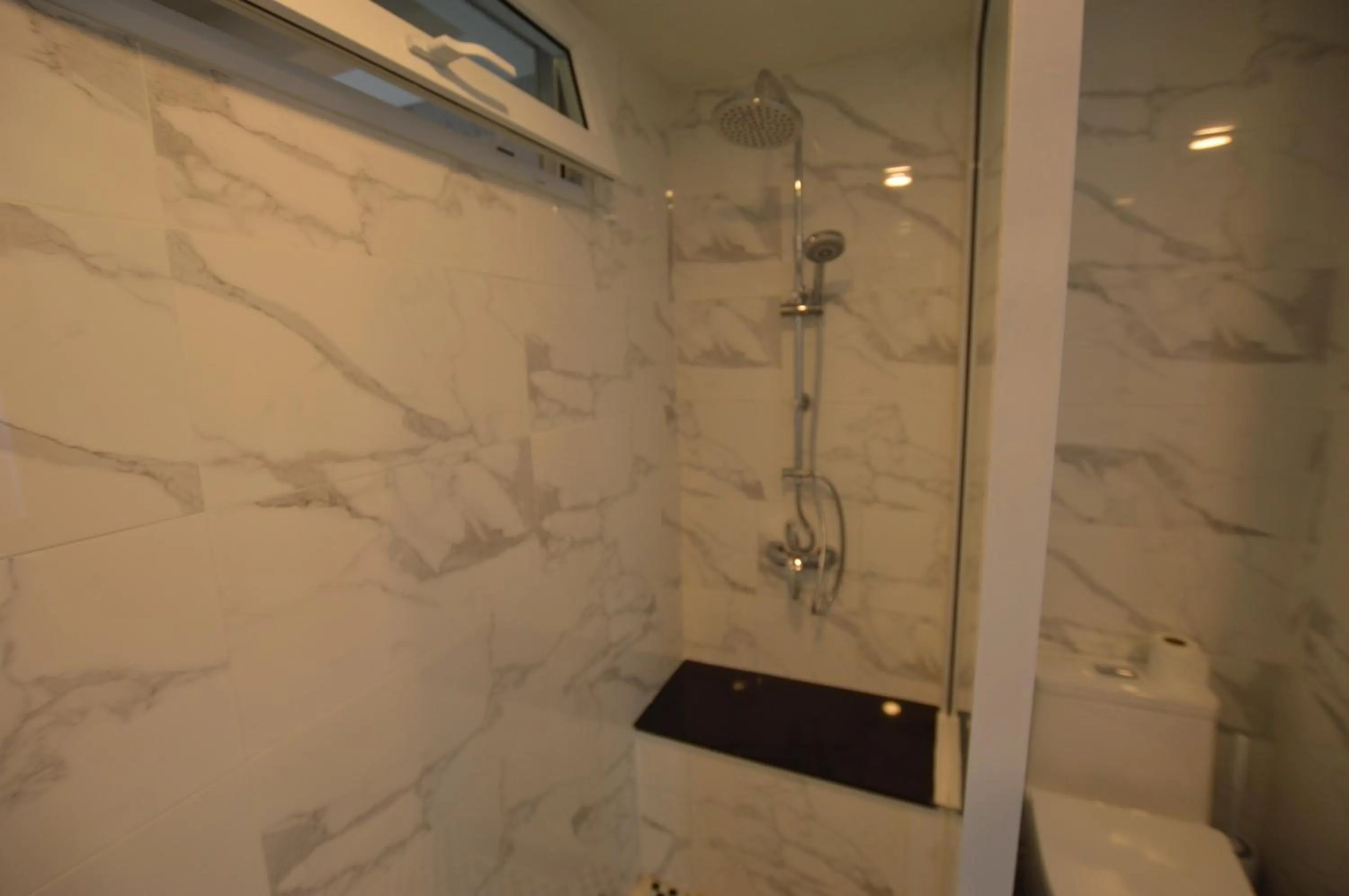 Shower in Villa Germania