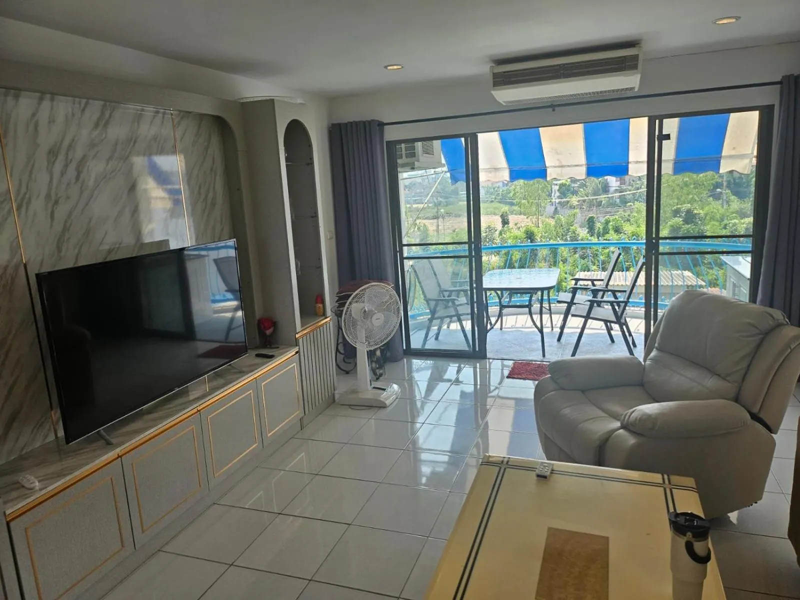 TV and multimedia in Villa Germania