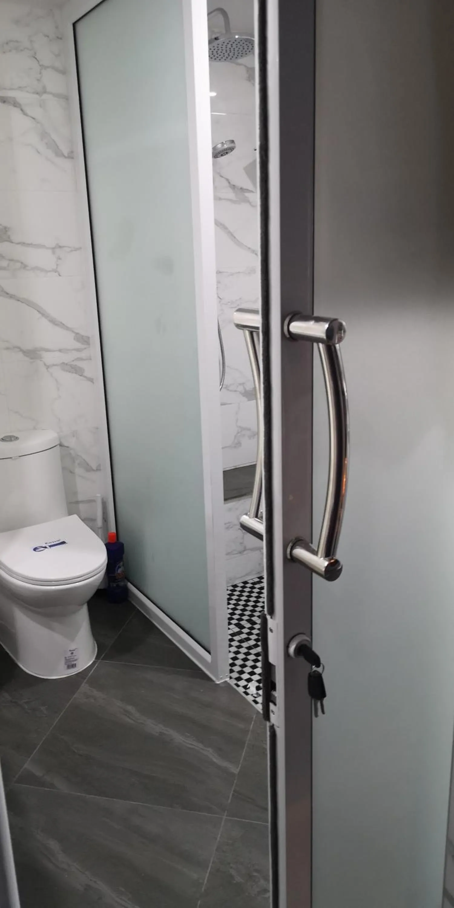 Shower in Villa Germania