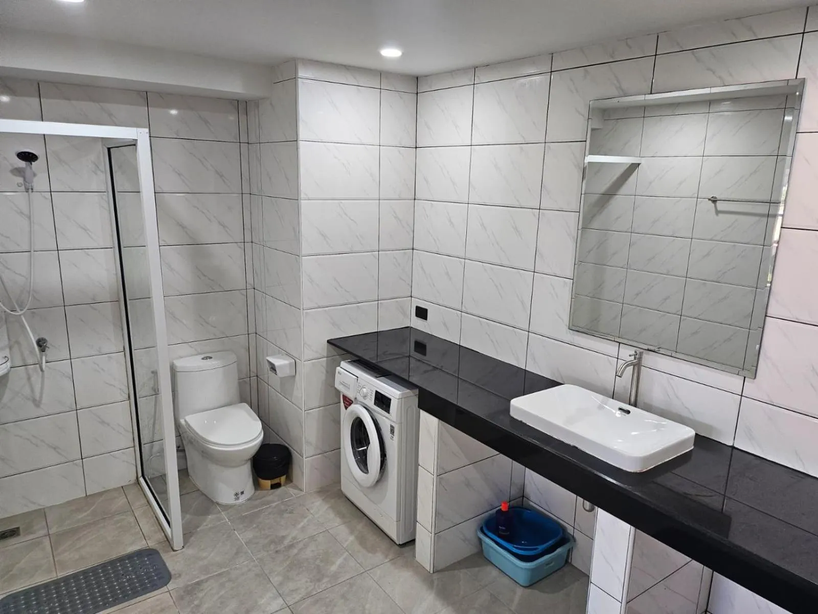 Shower in Villa Germania