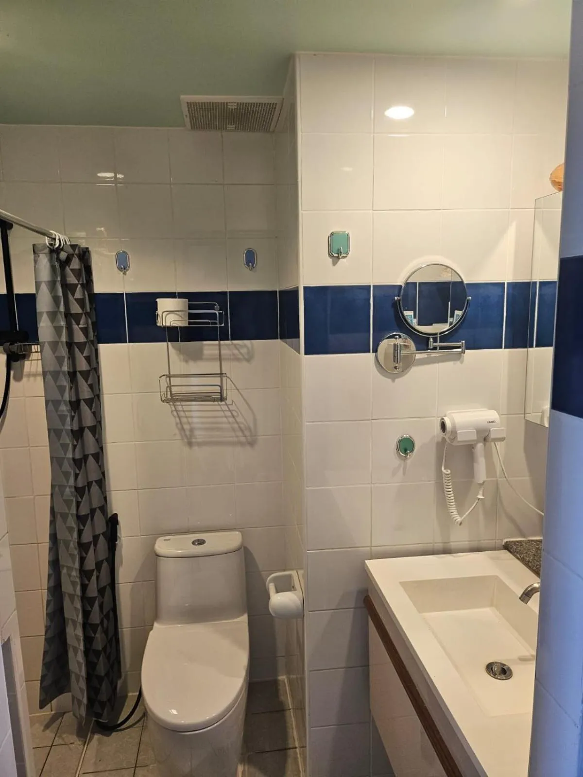 Shower in Villa Germania
