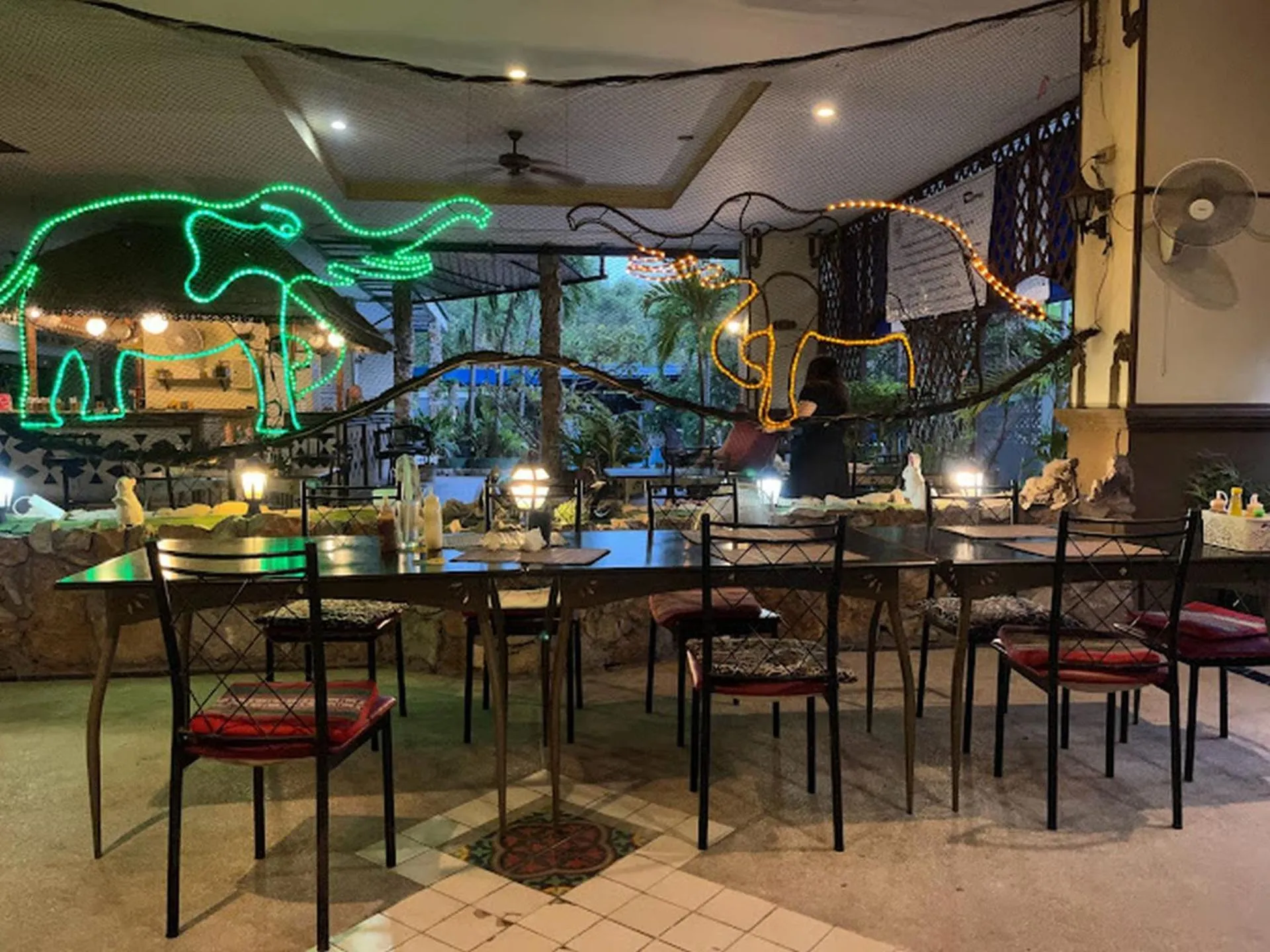 Restaurant/places to eat in Villa Germania