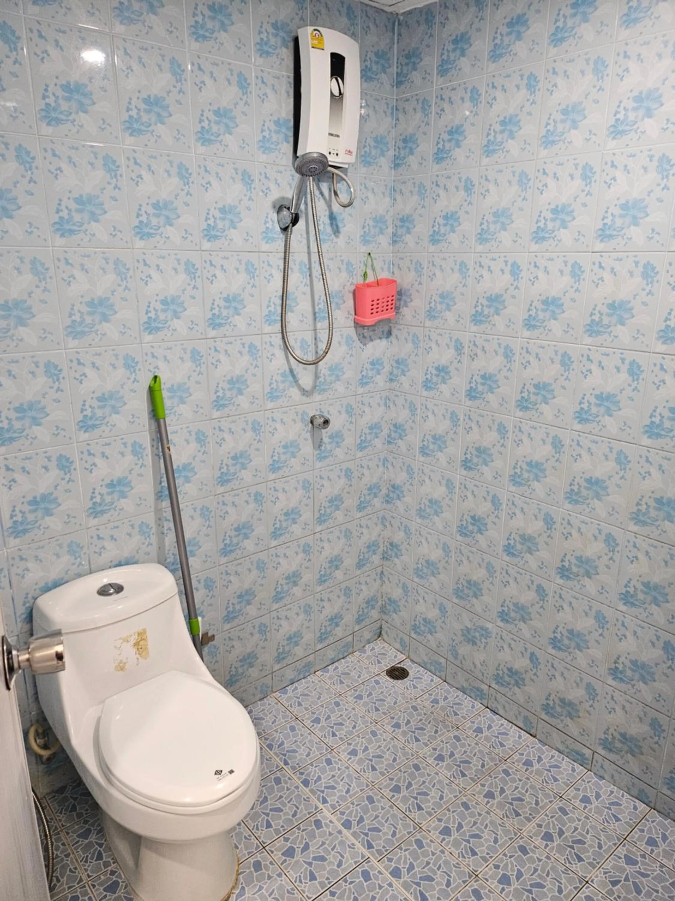 Shower in Villa Germania