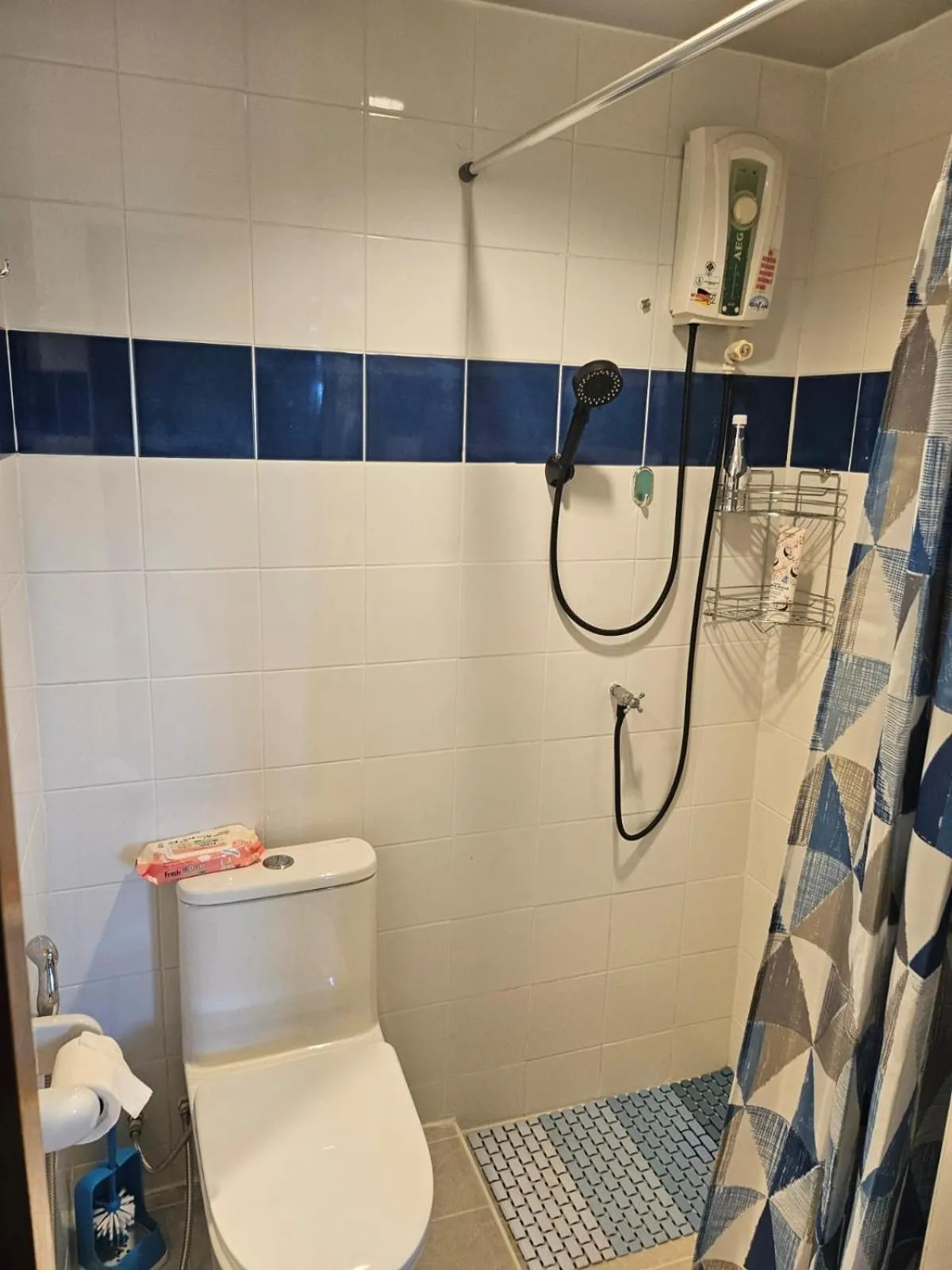 Shower in Villa Germania
