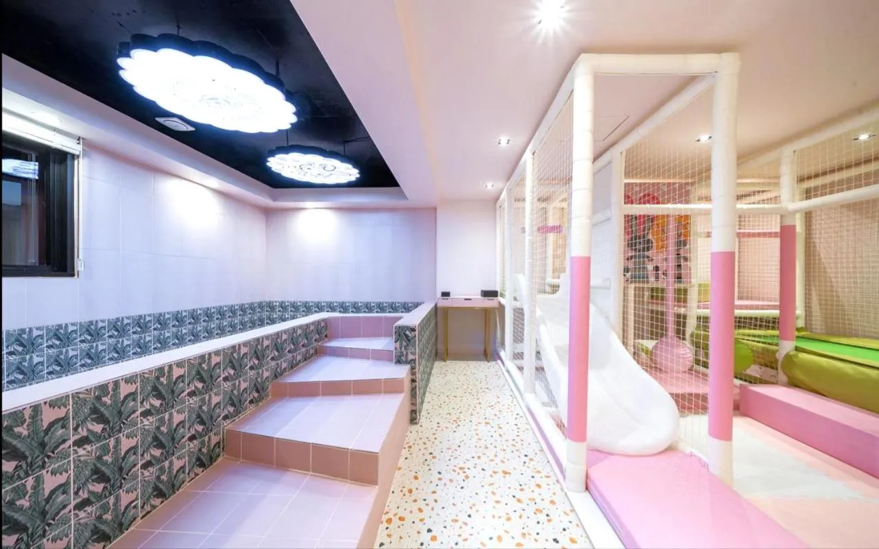 Entertainment, Bed in Jangyu Almond Kids Hotel