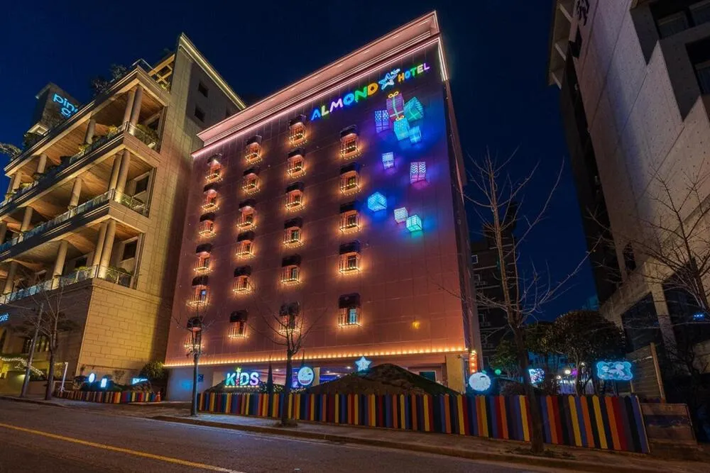 Property building in Jangyu Almond Kids Hotel
