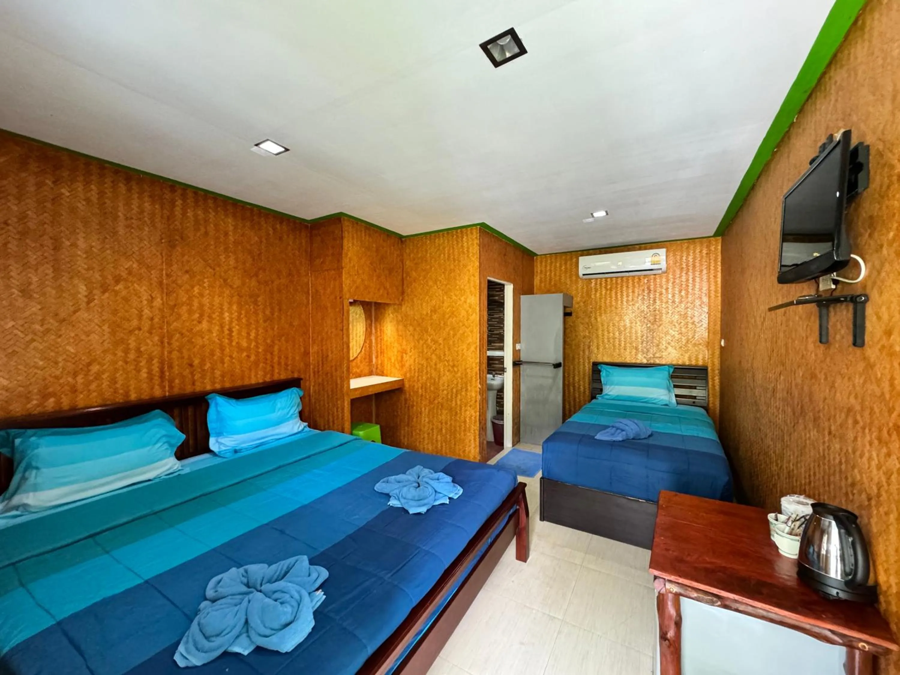 Bed in View Garden Resort