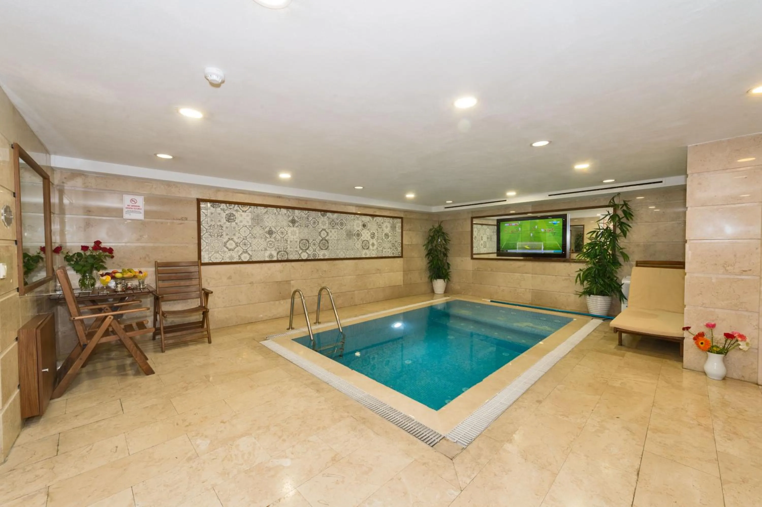 Property building in Darkmen Hotel 2