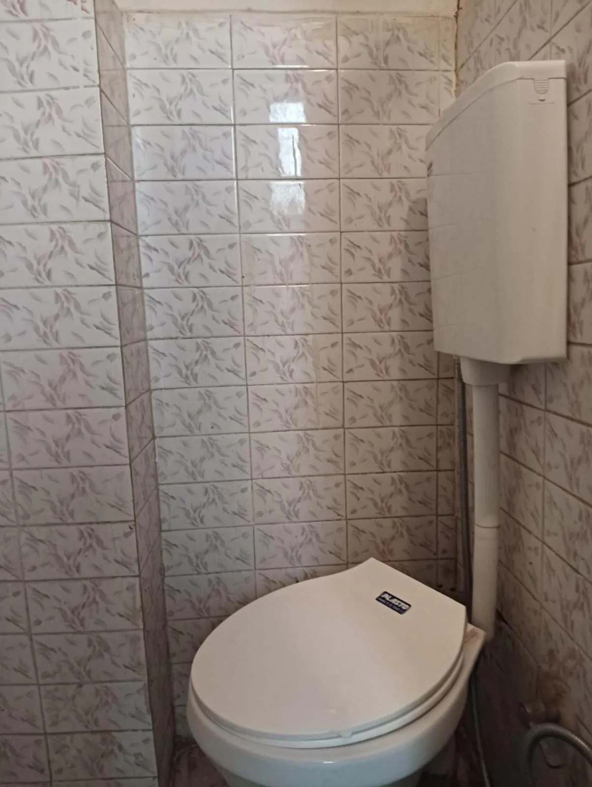 Toilet in Comfi Stay Hotel Bhopal