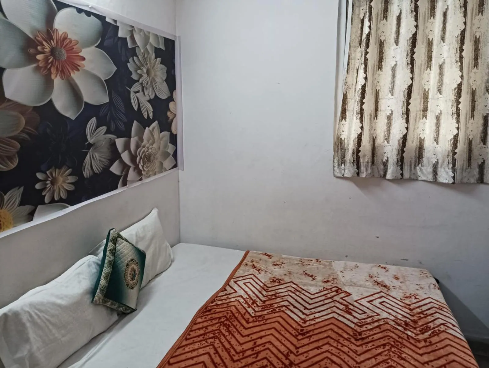 Bed in Comfi Stay Hotel Bhopal