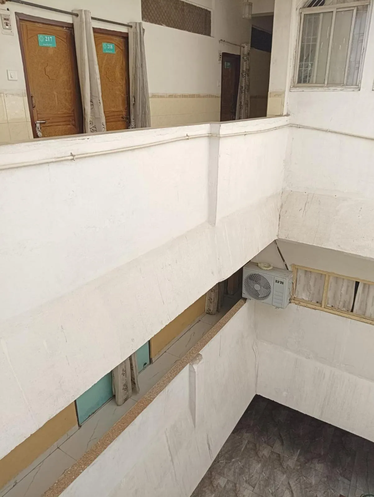 Property building in Comfi Stay Hotel Bhopal