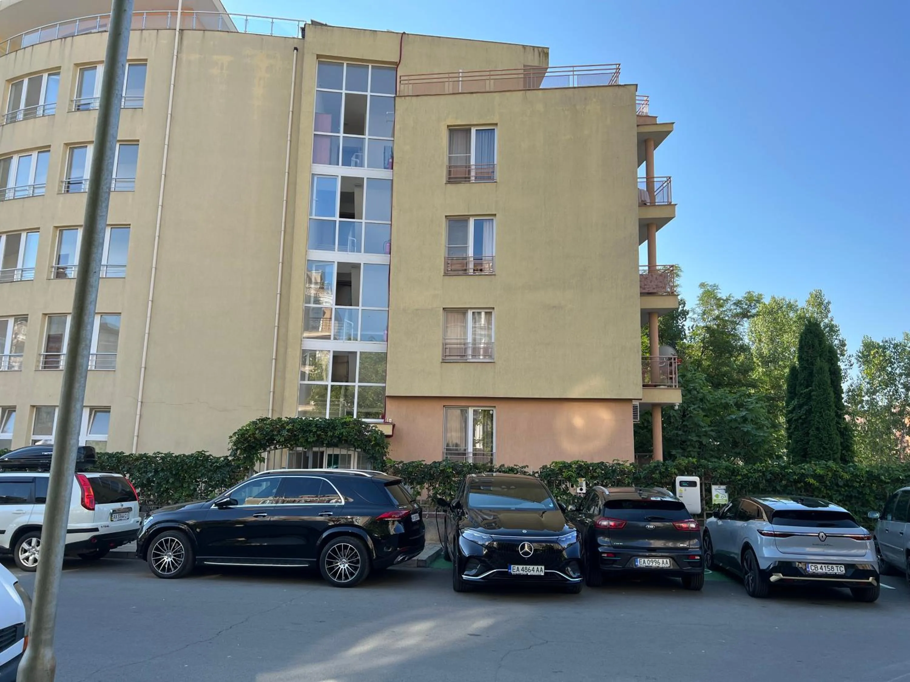 Parking in Beatris Family House