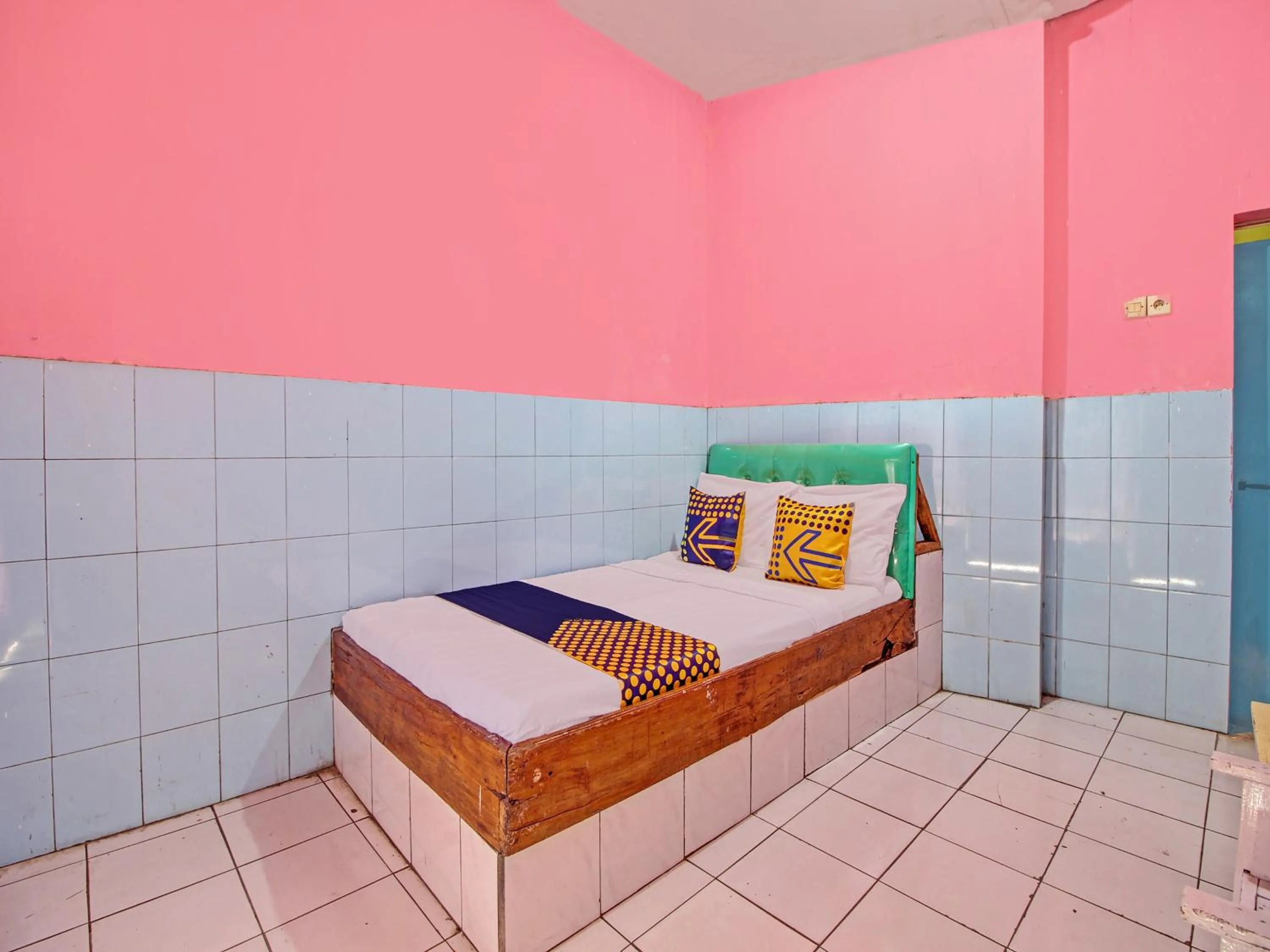 Bedroom, Bed in Hotel O 4 Saudara Hotel