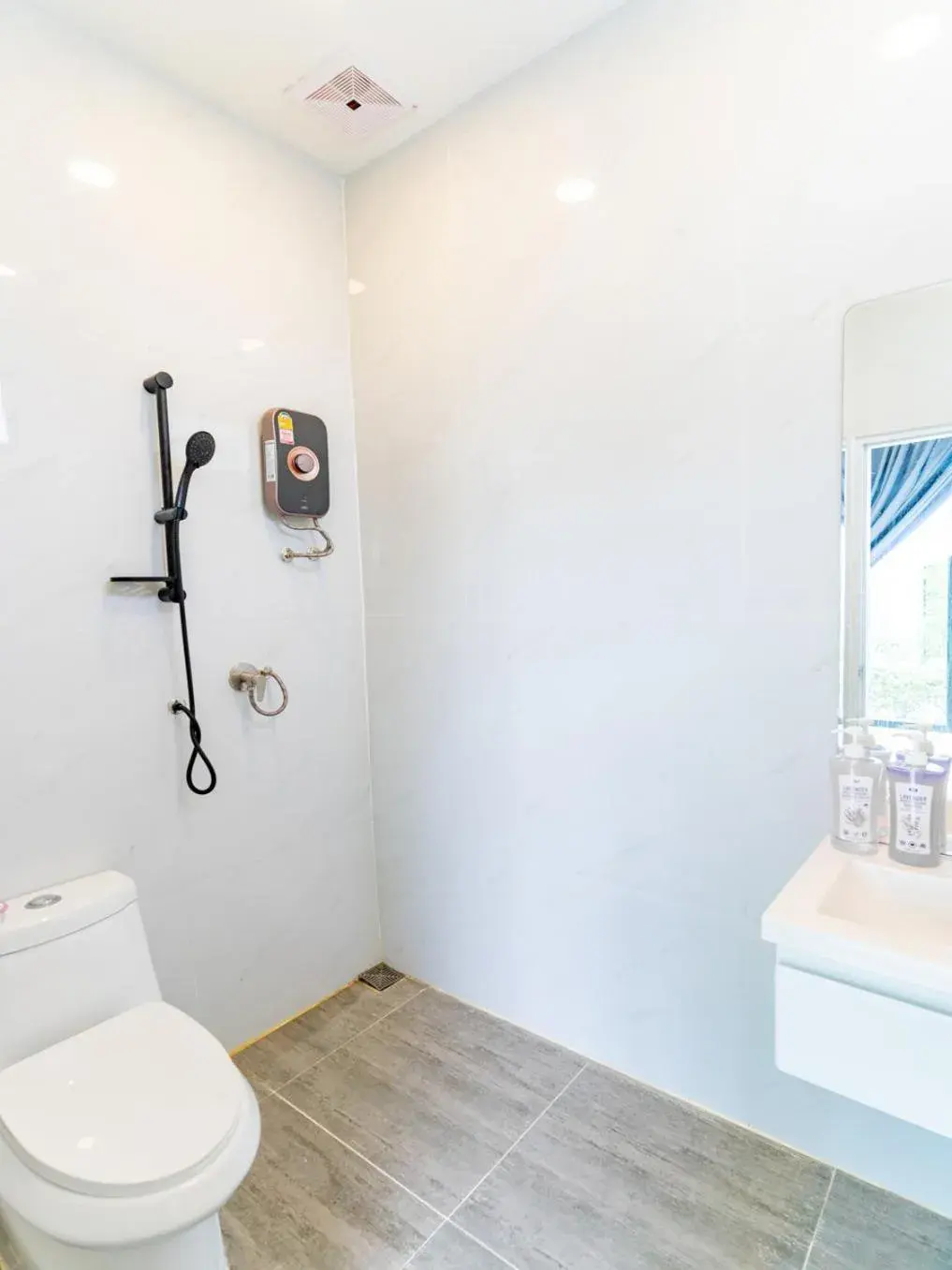 Bathroom in Villa Paramount 1 Bathroom in Villa Paramount 1