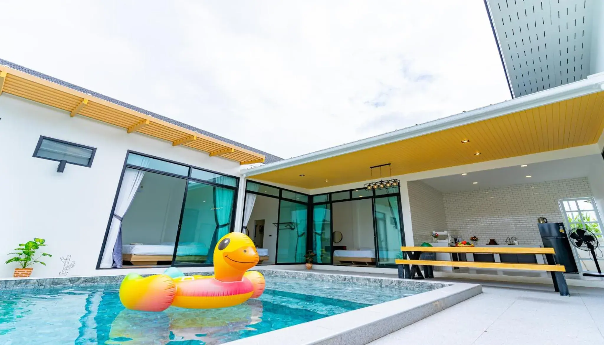 Pool view in Villa Paramount 1 Pool view in Villa Paramount 1