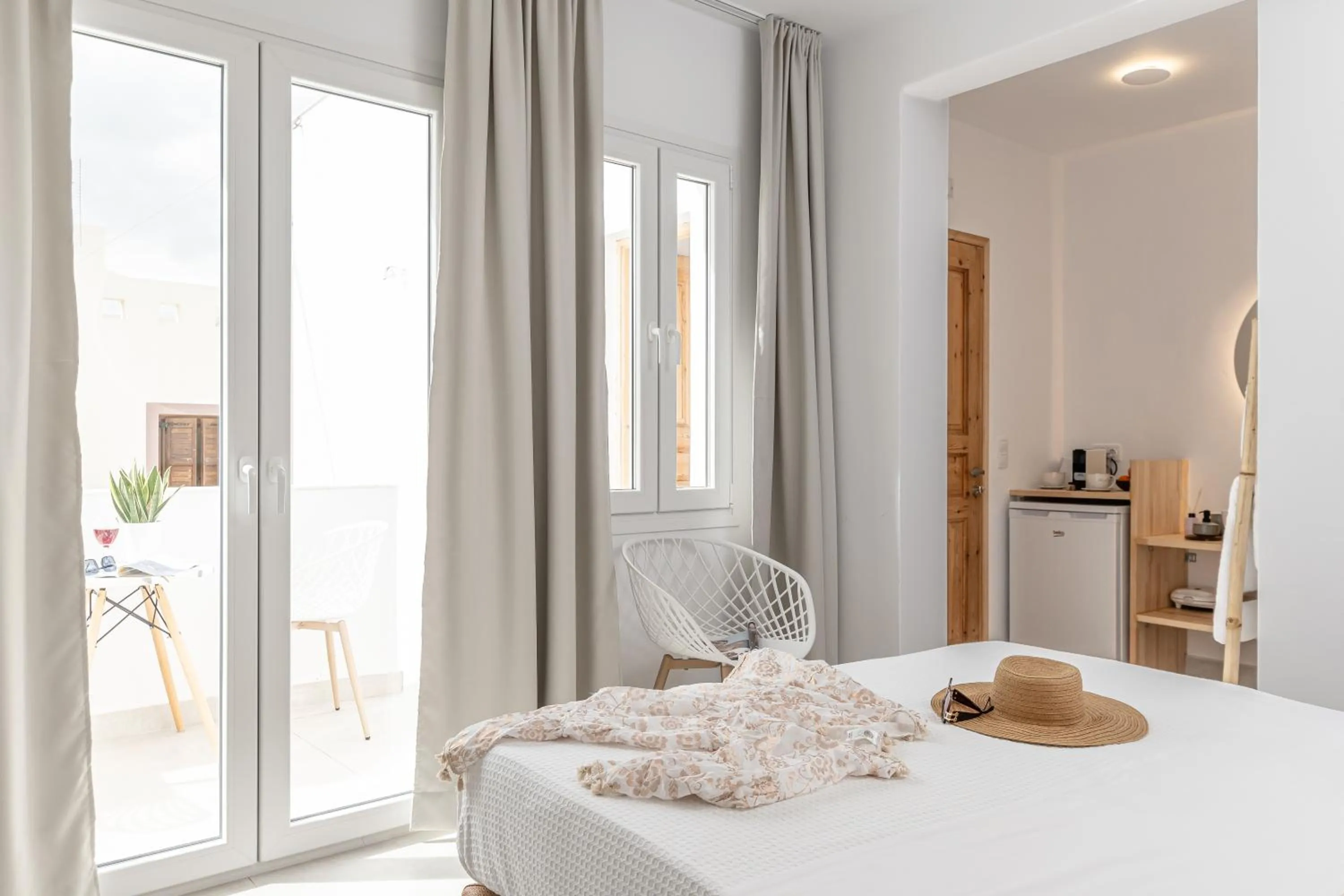 Bed in Golden Bird's