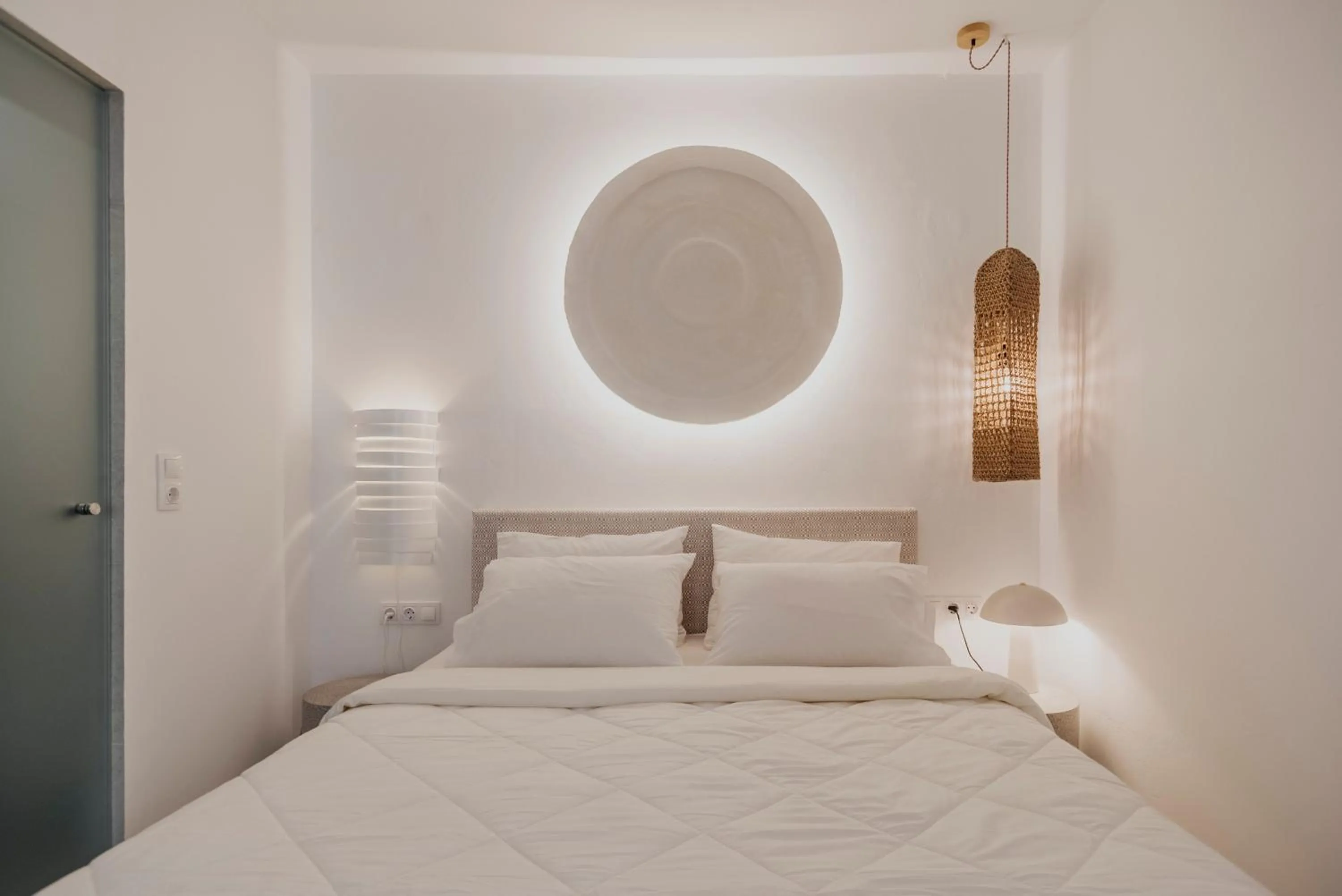 Bed in Golden Bird's