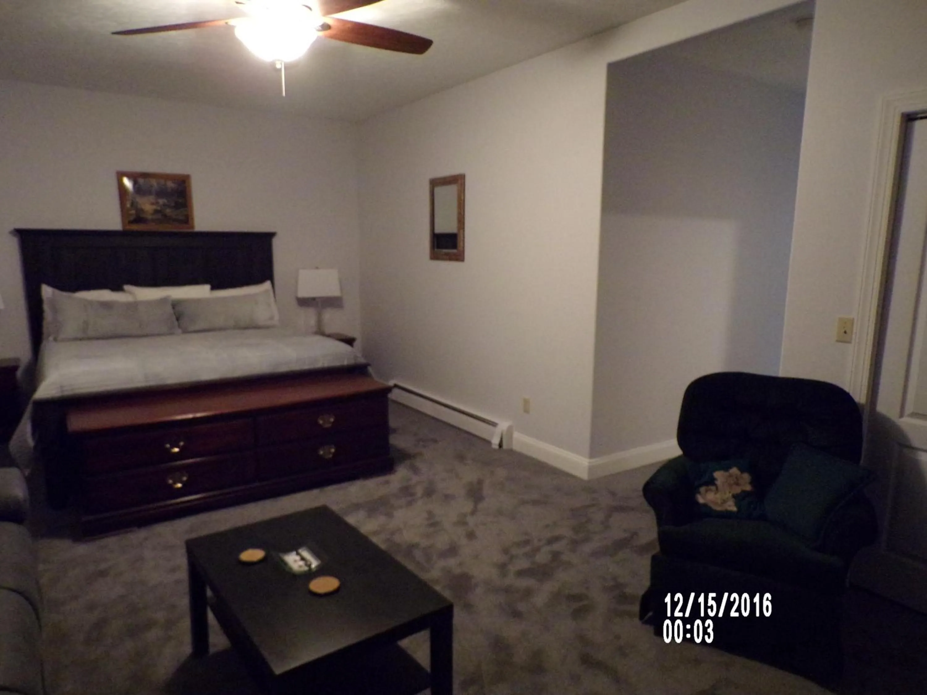 Bedroom, Bed in Longhouse Manor B&B