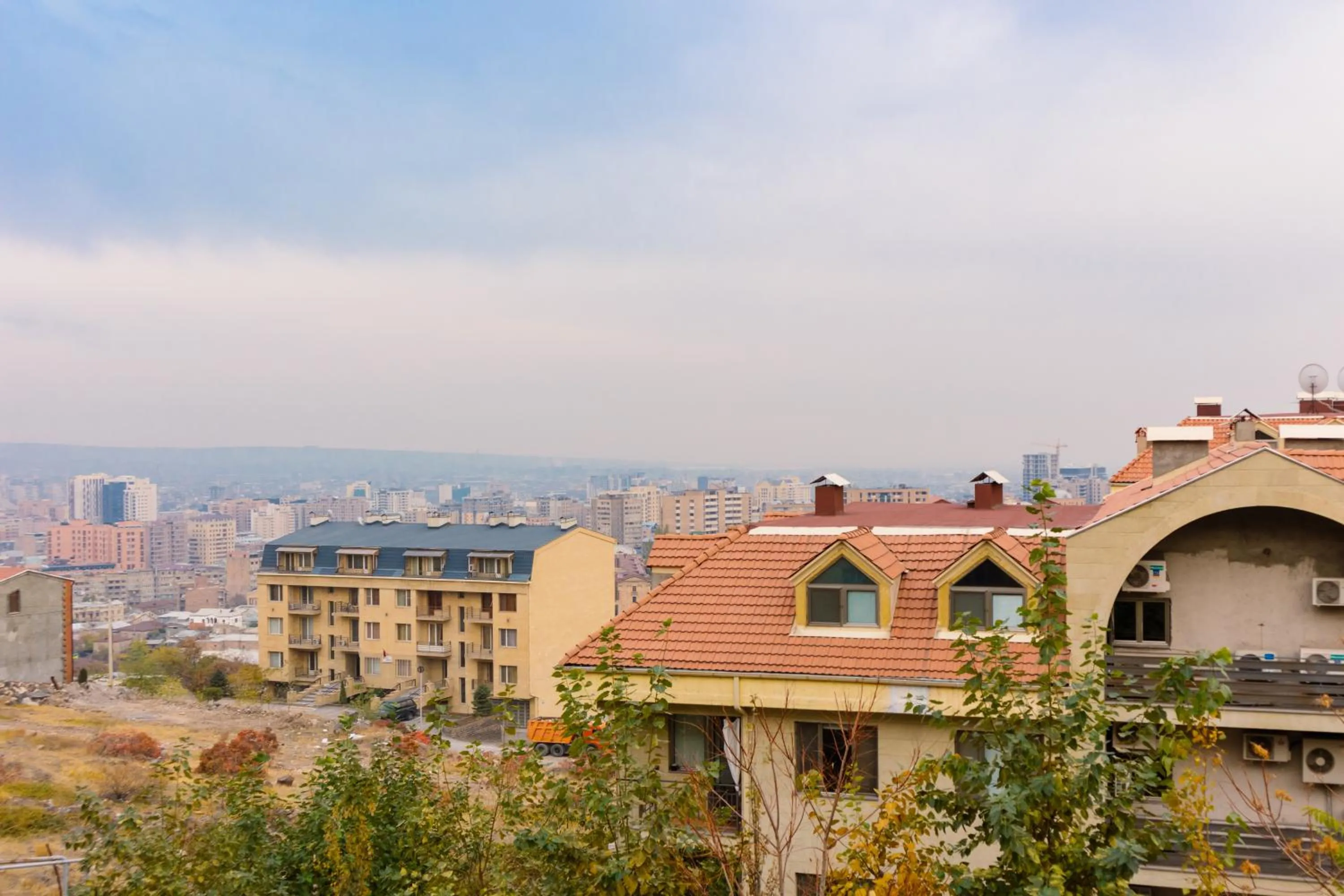 City view in hotelise I Paradise Apartment