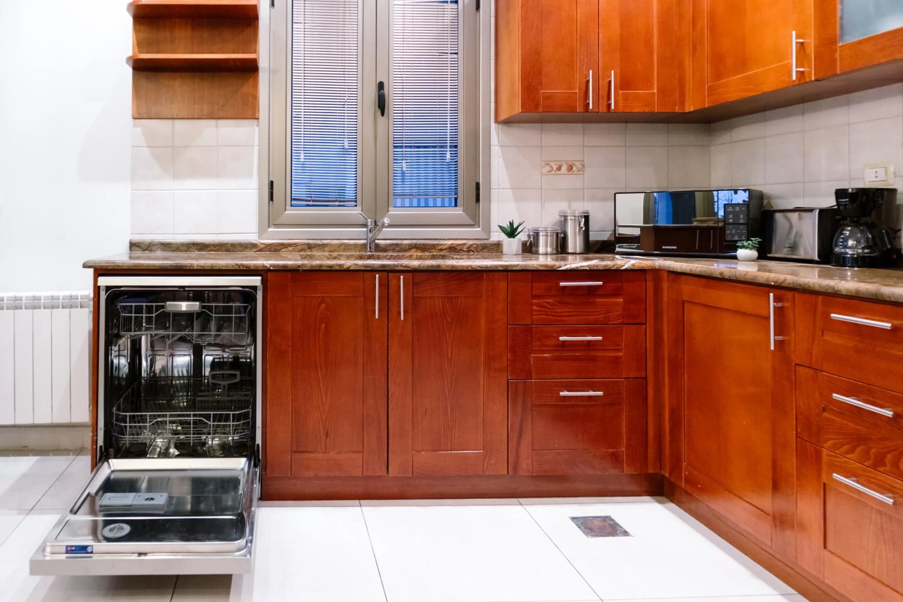 Coffee/tea facilities in hotelise I Paradise Apartment