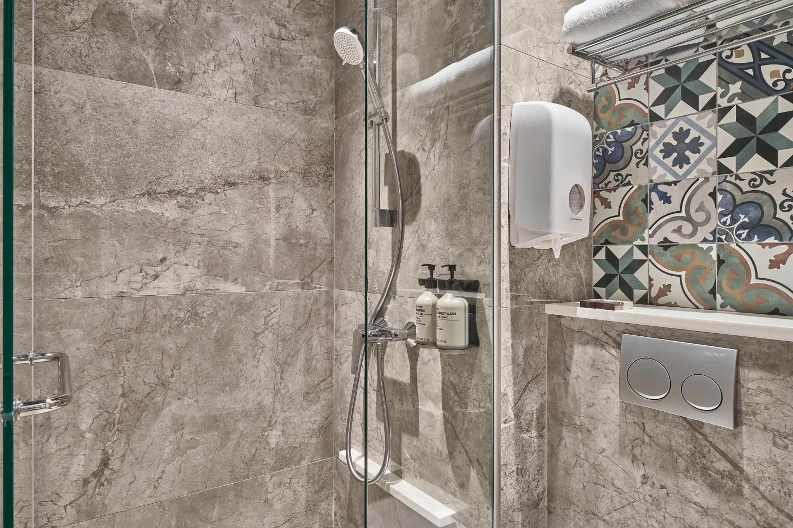 Bathroom in Mercure ICON Singapore City Centre