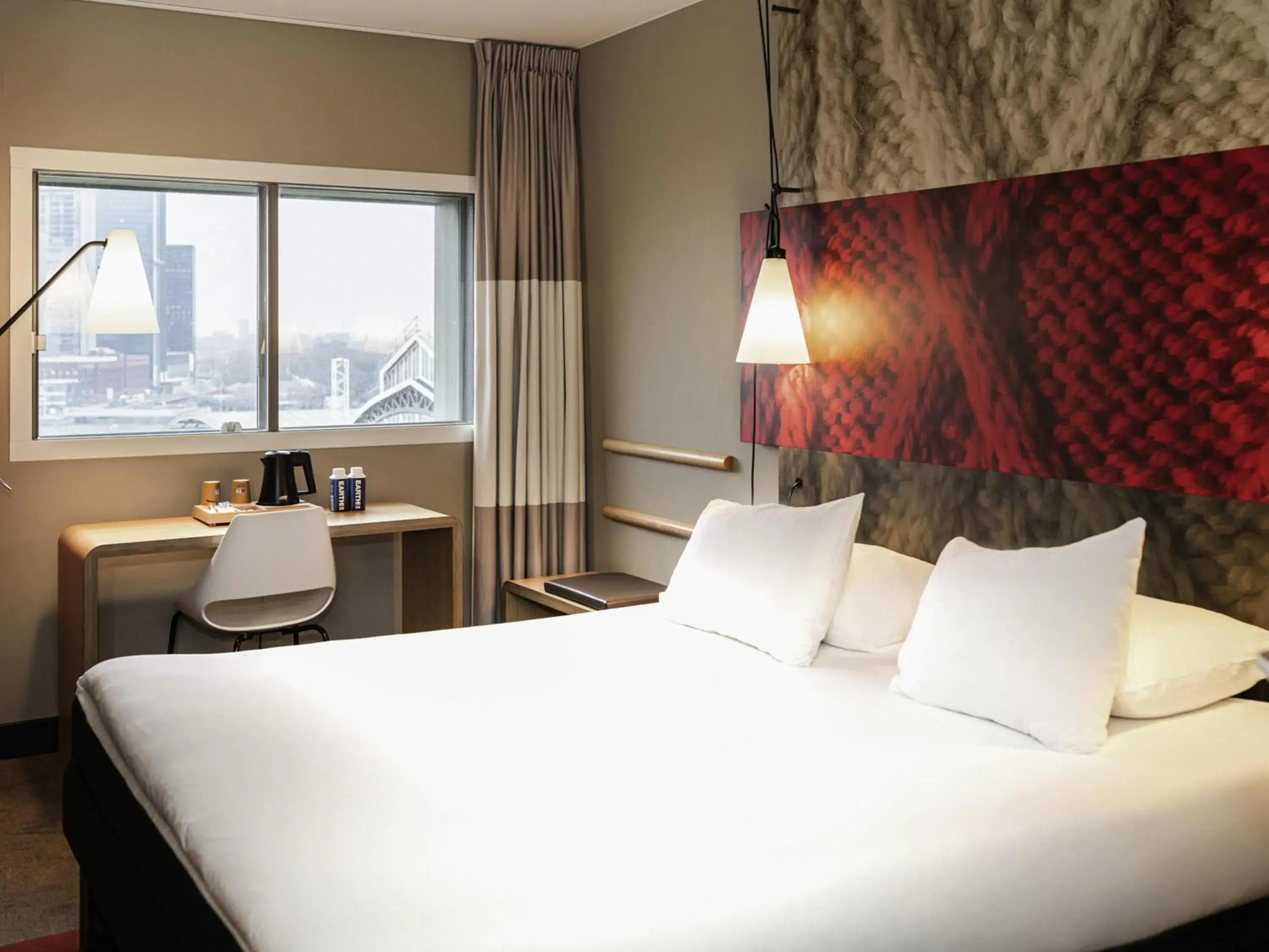 Bedroom, Bed in ibis Amsterdam Centre Bedroom, Bed in ibis Amsterdam Centre