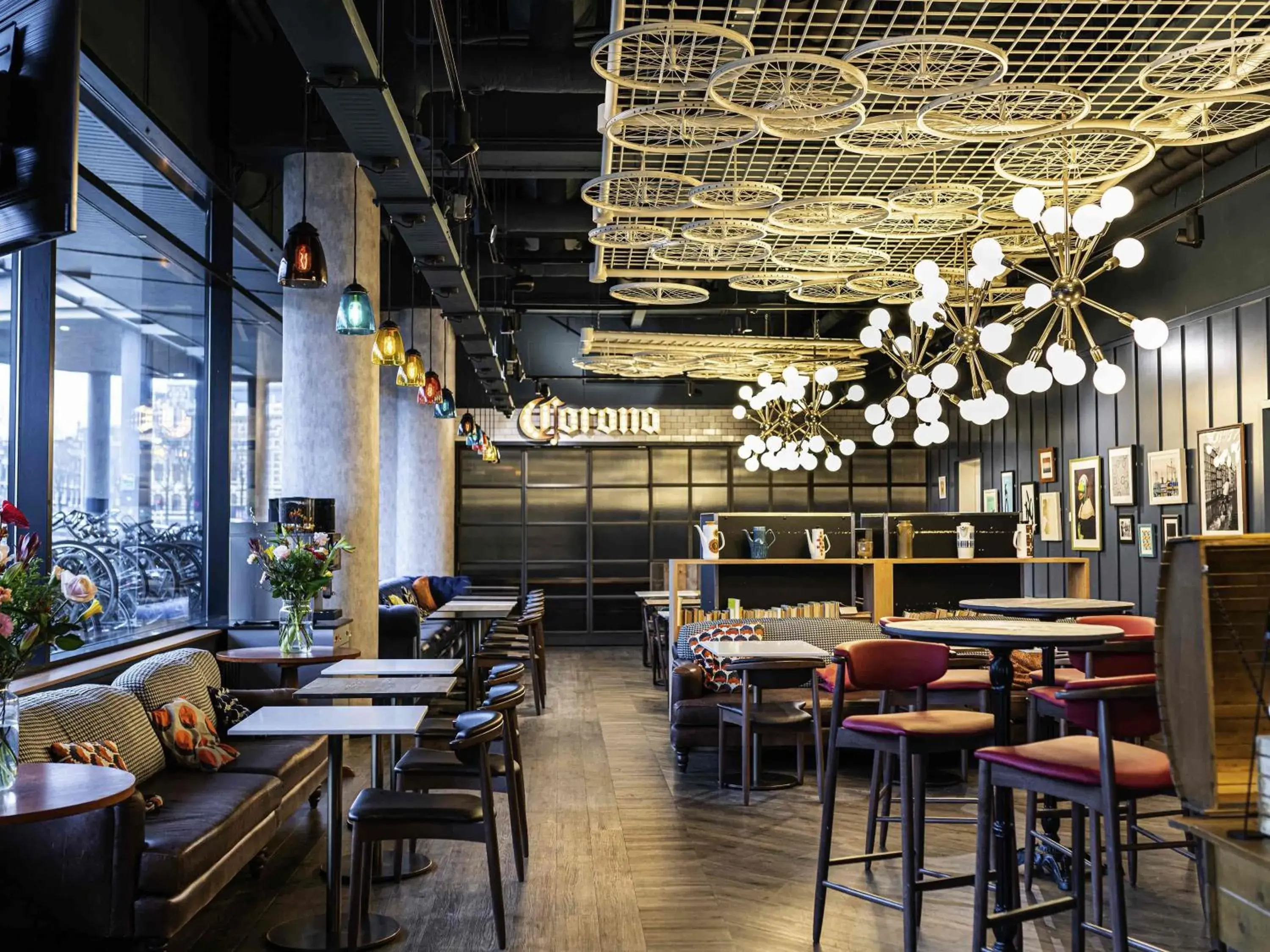 Breakfast in ibis Amsterdam Centre Breakfast in ibis Amsterdam Centre