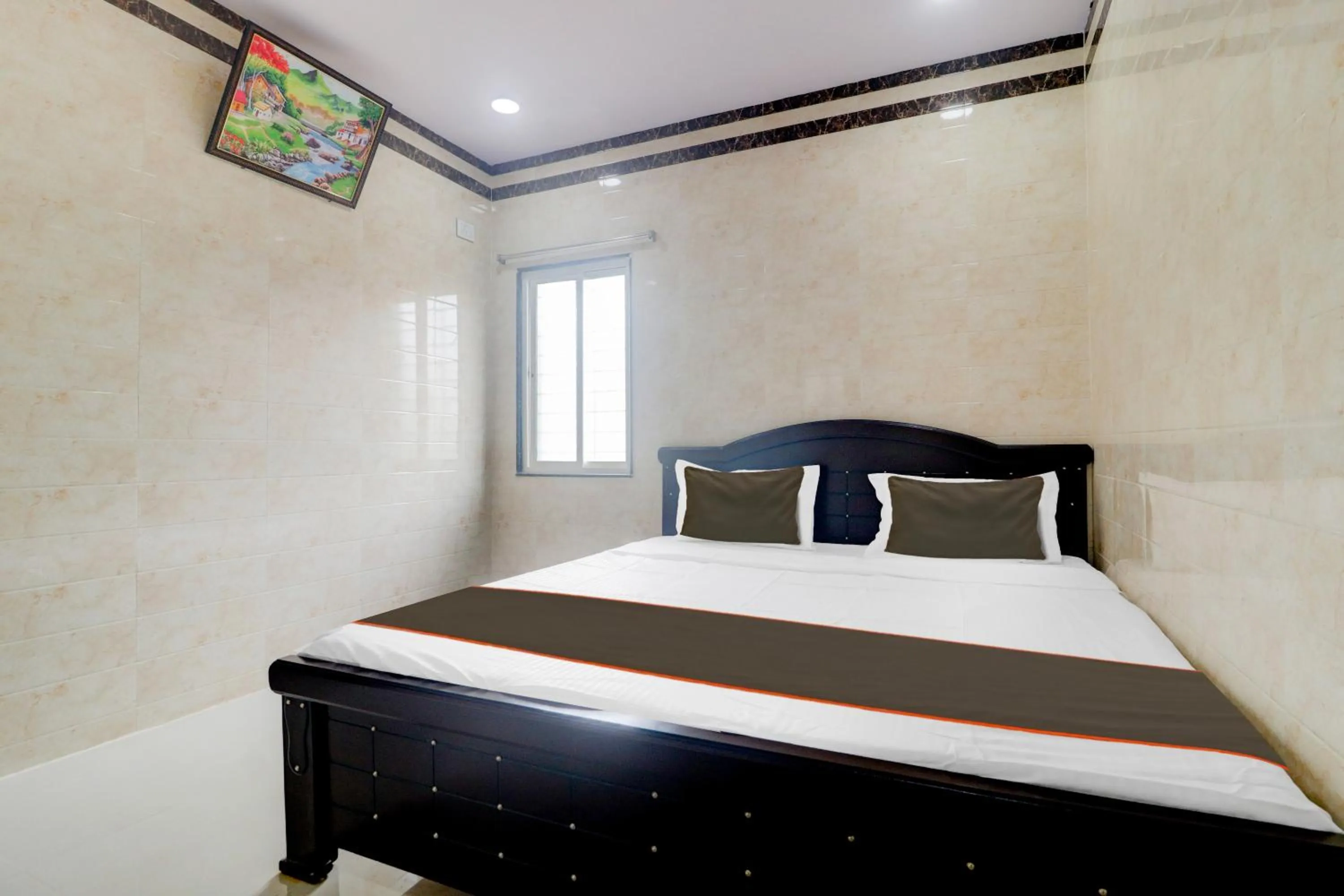 Bedroom, Bed in Hotel O New Hotel Aroma Classic