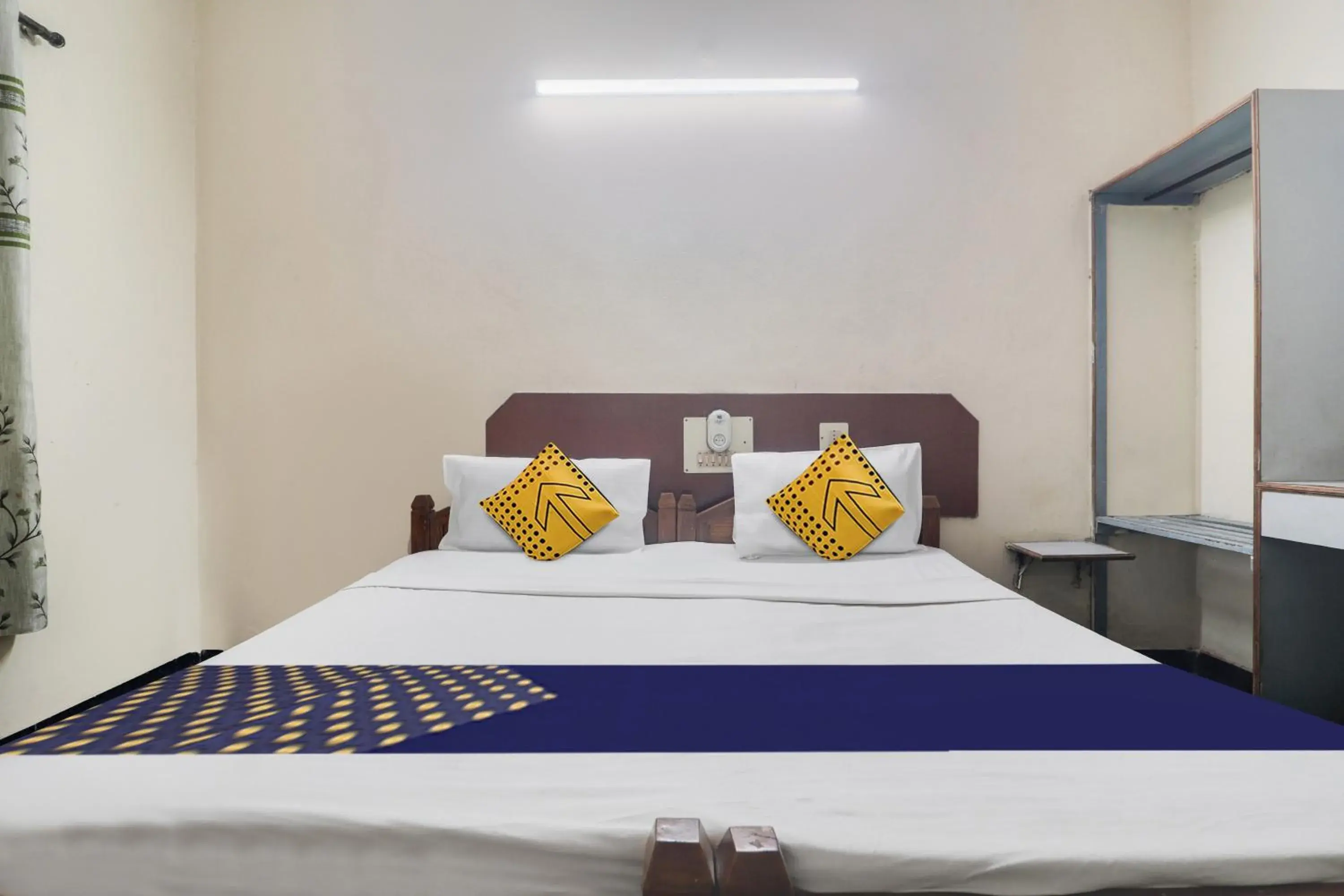 Facade/entrance, Bed in SPOT ON New Balaji Residency Facade/entrance, Bed in SPOT ON New Balaji Residency