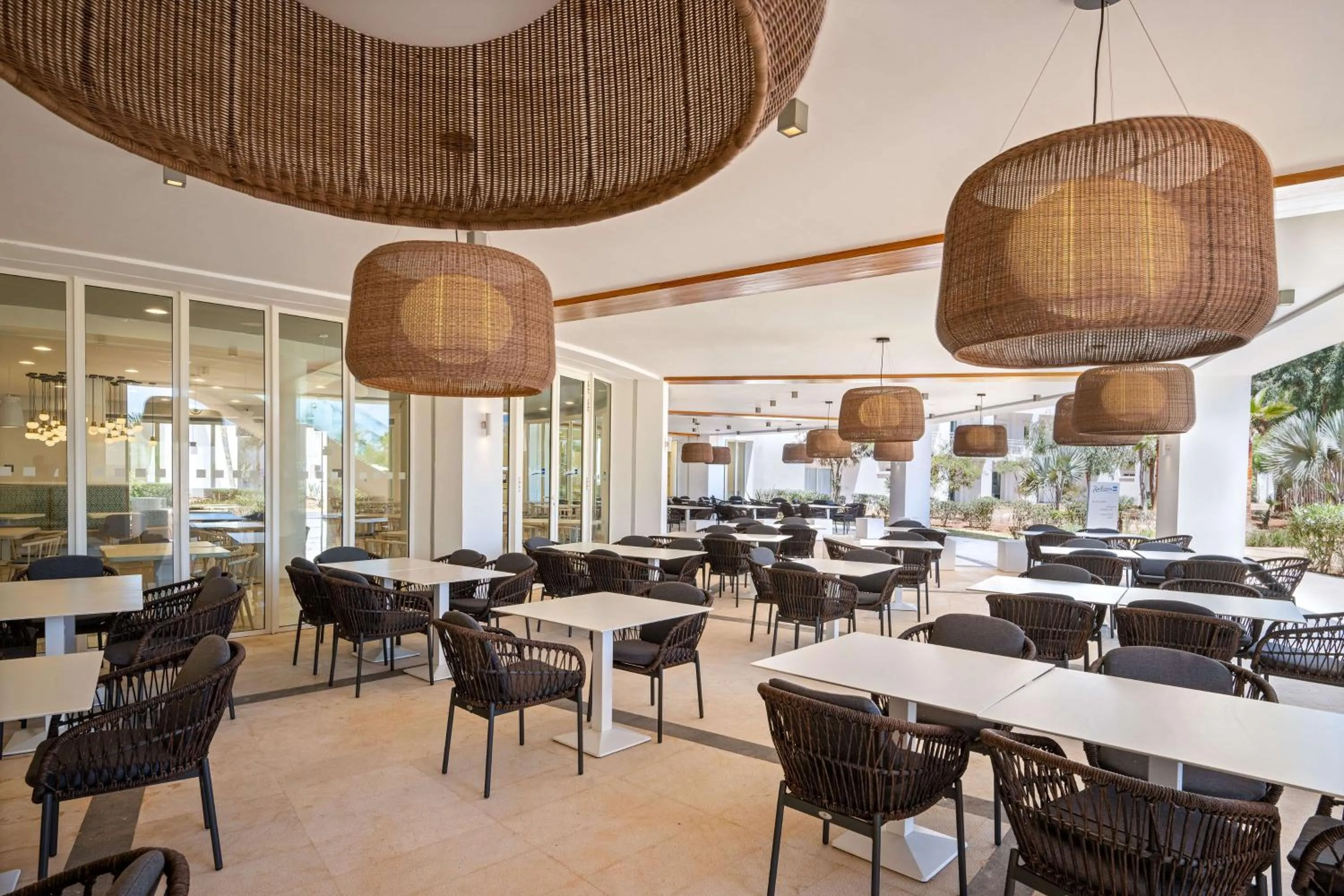 Restaurant/places to eat in Radisson Blu Residences, Saidia