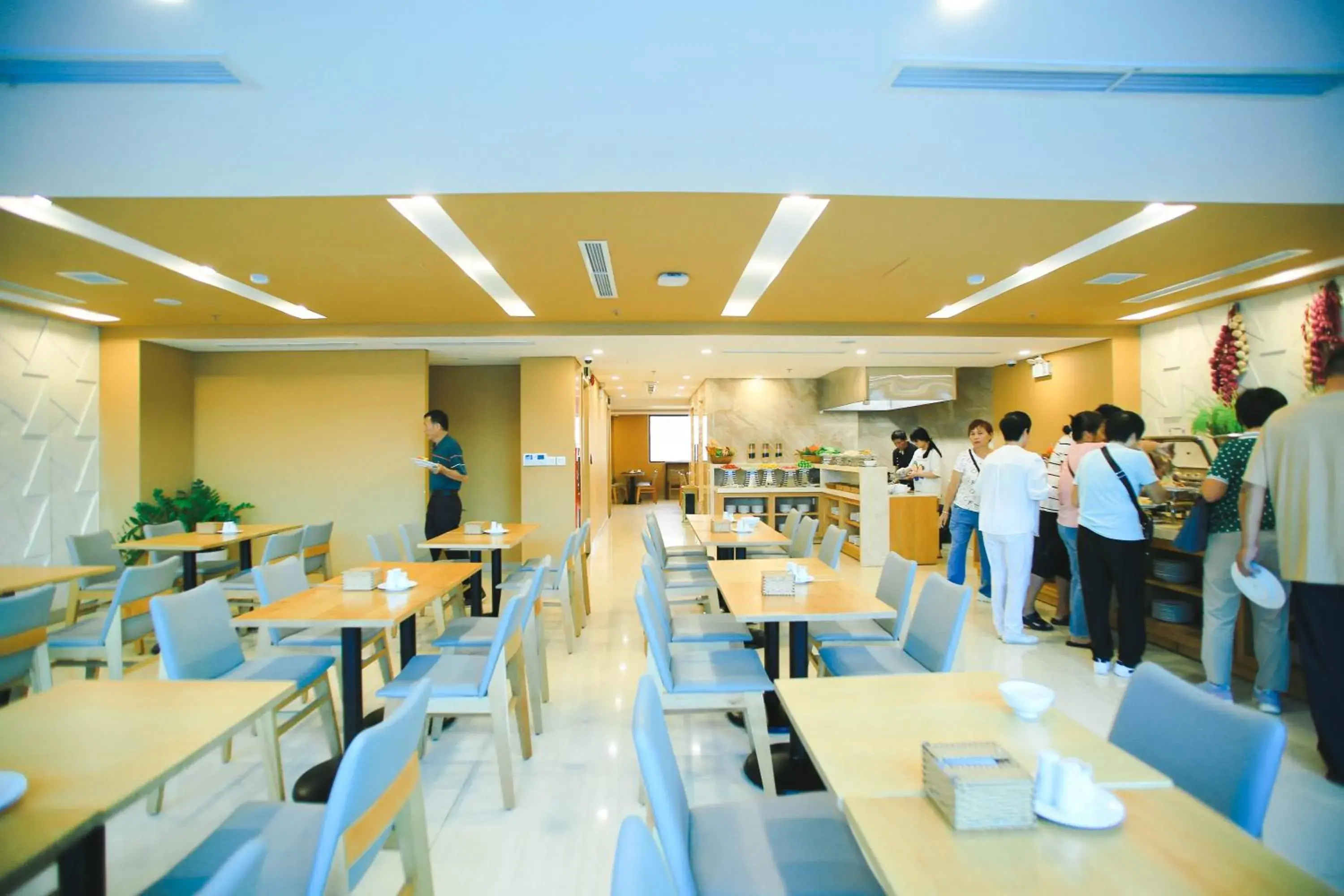 Restaurant/places to eat in Elite Hotel Nha Trang Restaurant/places to eat in Elite Hotel Nha Trang