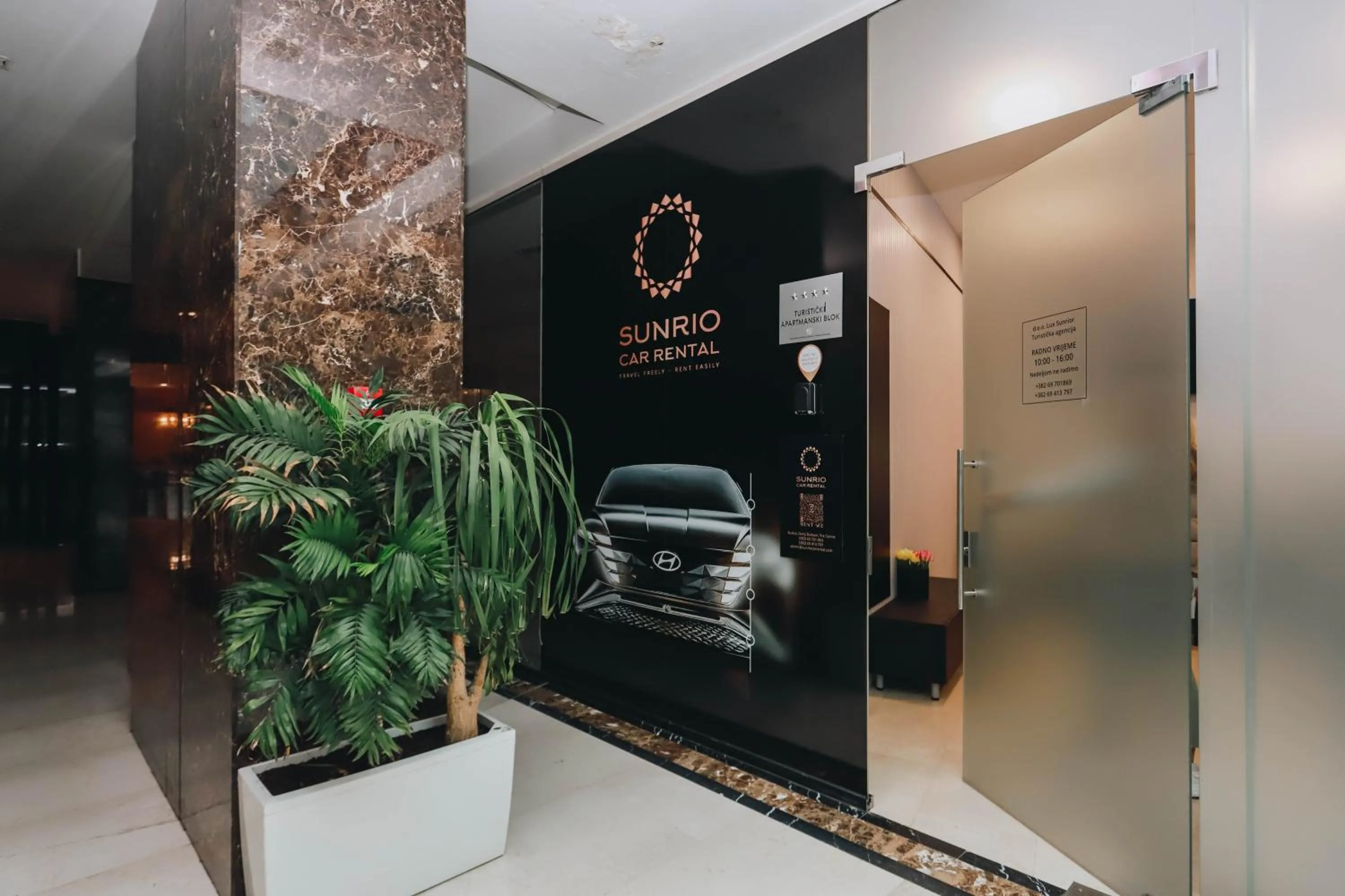 Lobby or reception in Lux Apartments Sunrior